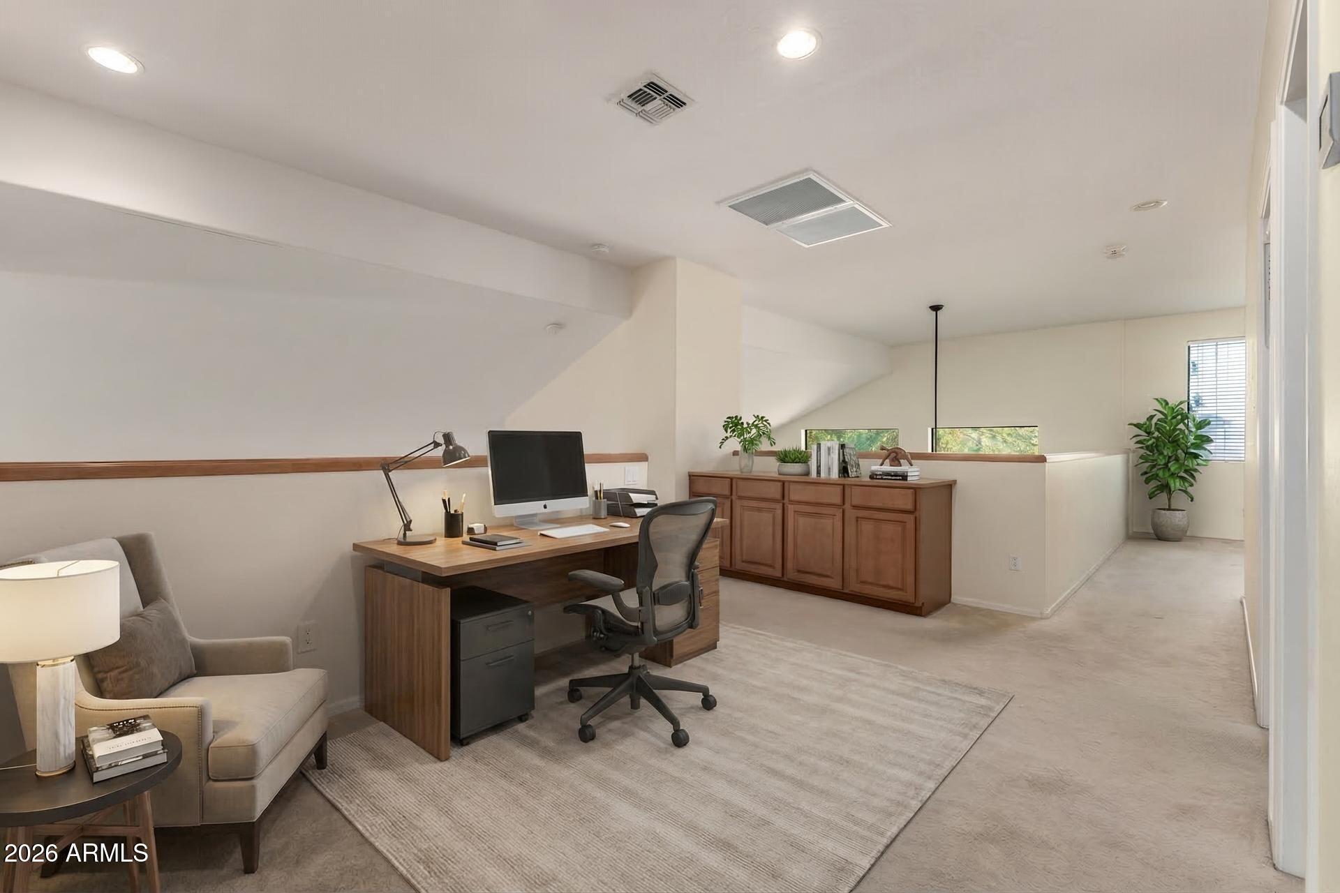 10438 E KNOWLES Avenue