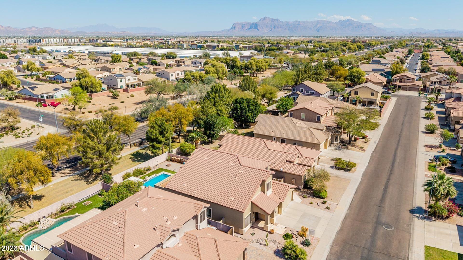 10438 E KNOWLES Avenue