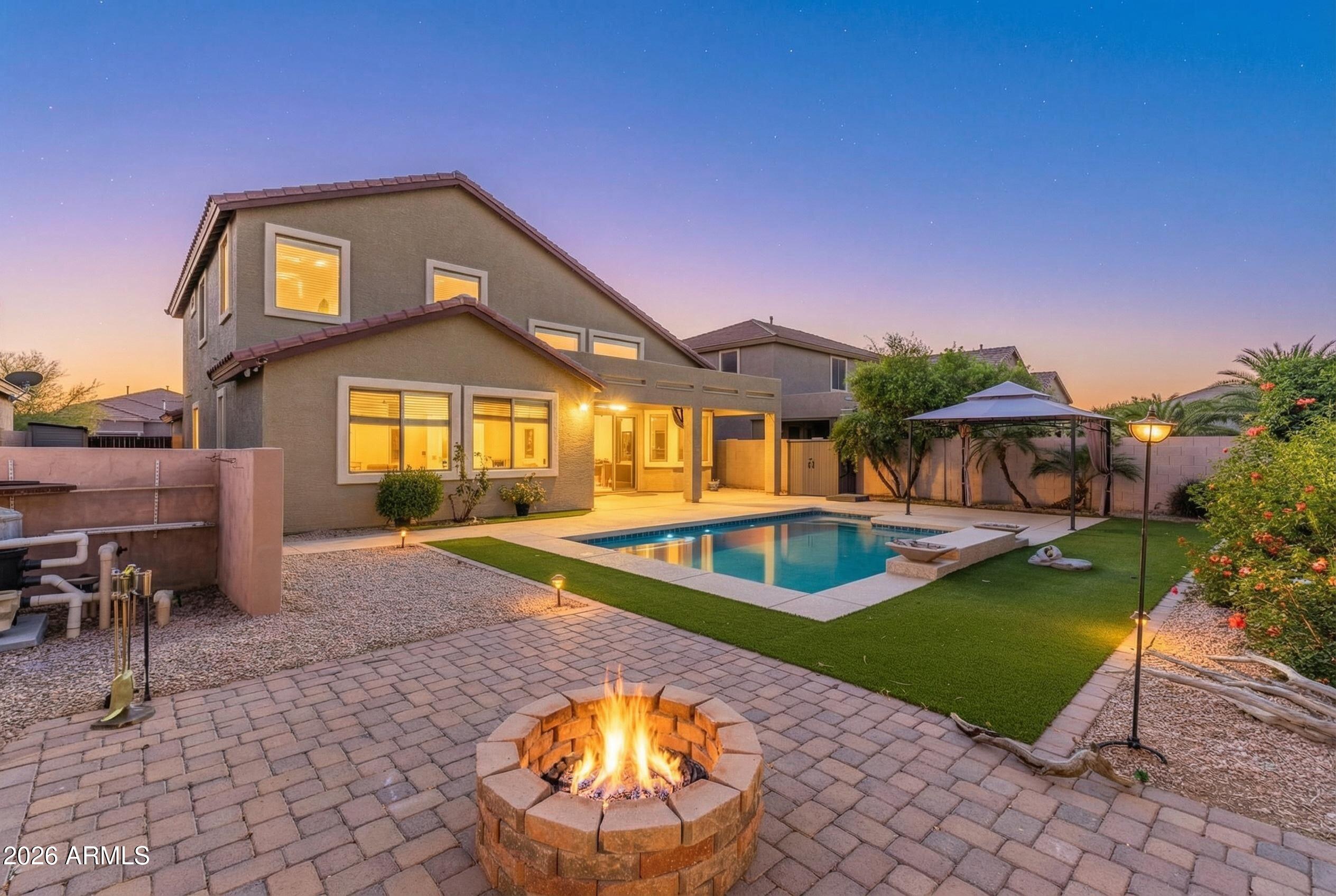 10438 E KNOWLES Avenue