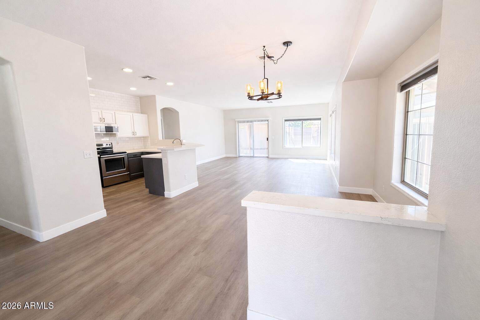 2633 E WATERVIEW Court