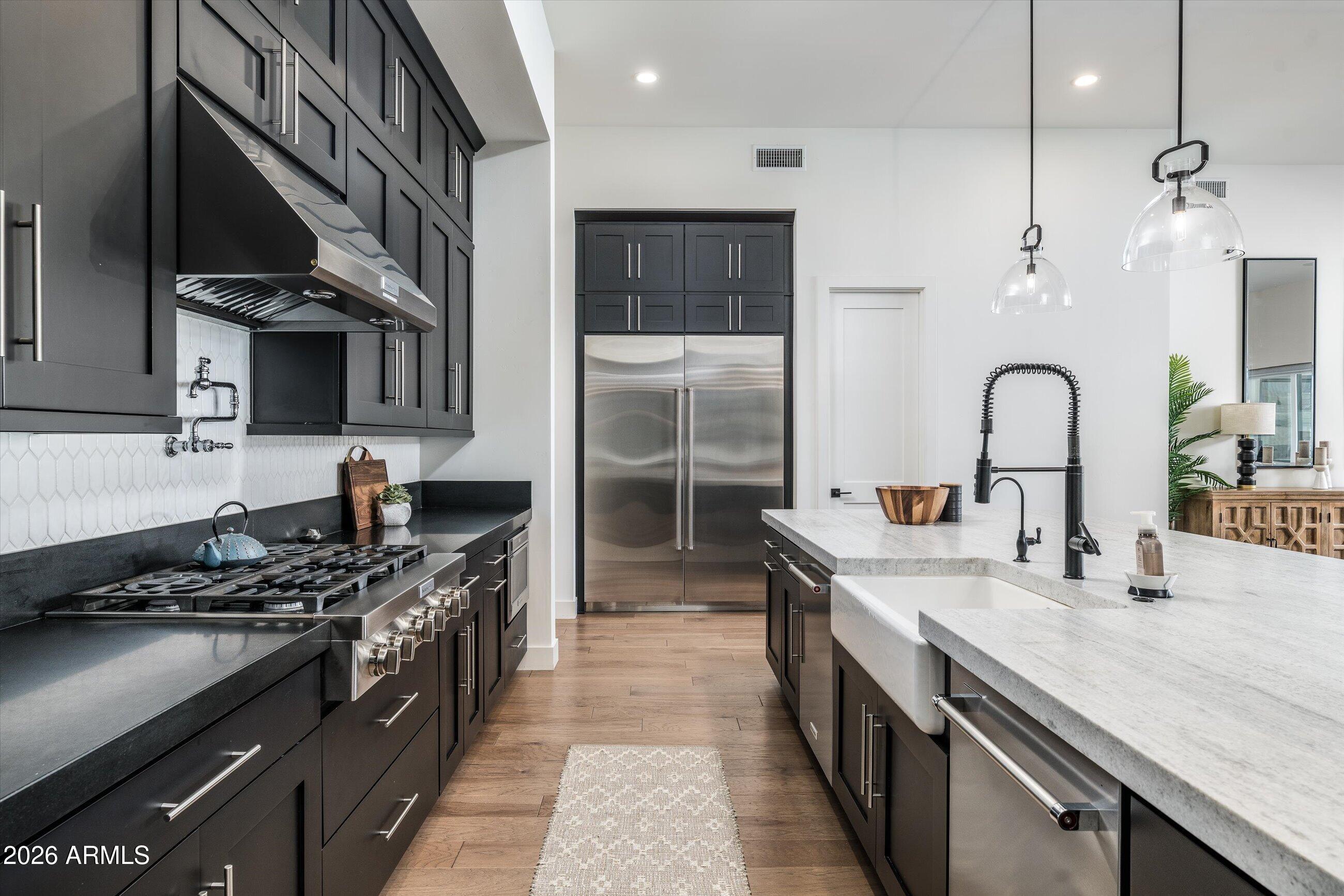 20756 E INDIANA Avenue