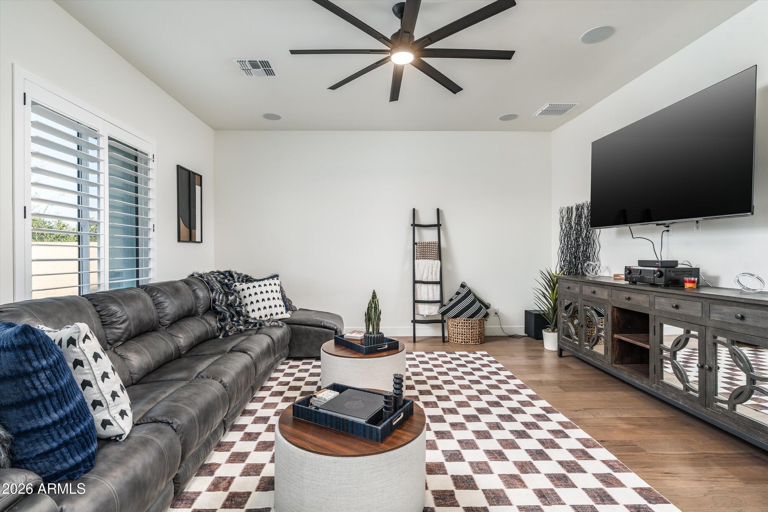 20756 E INDIANA Avenue