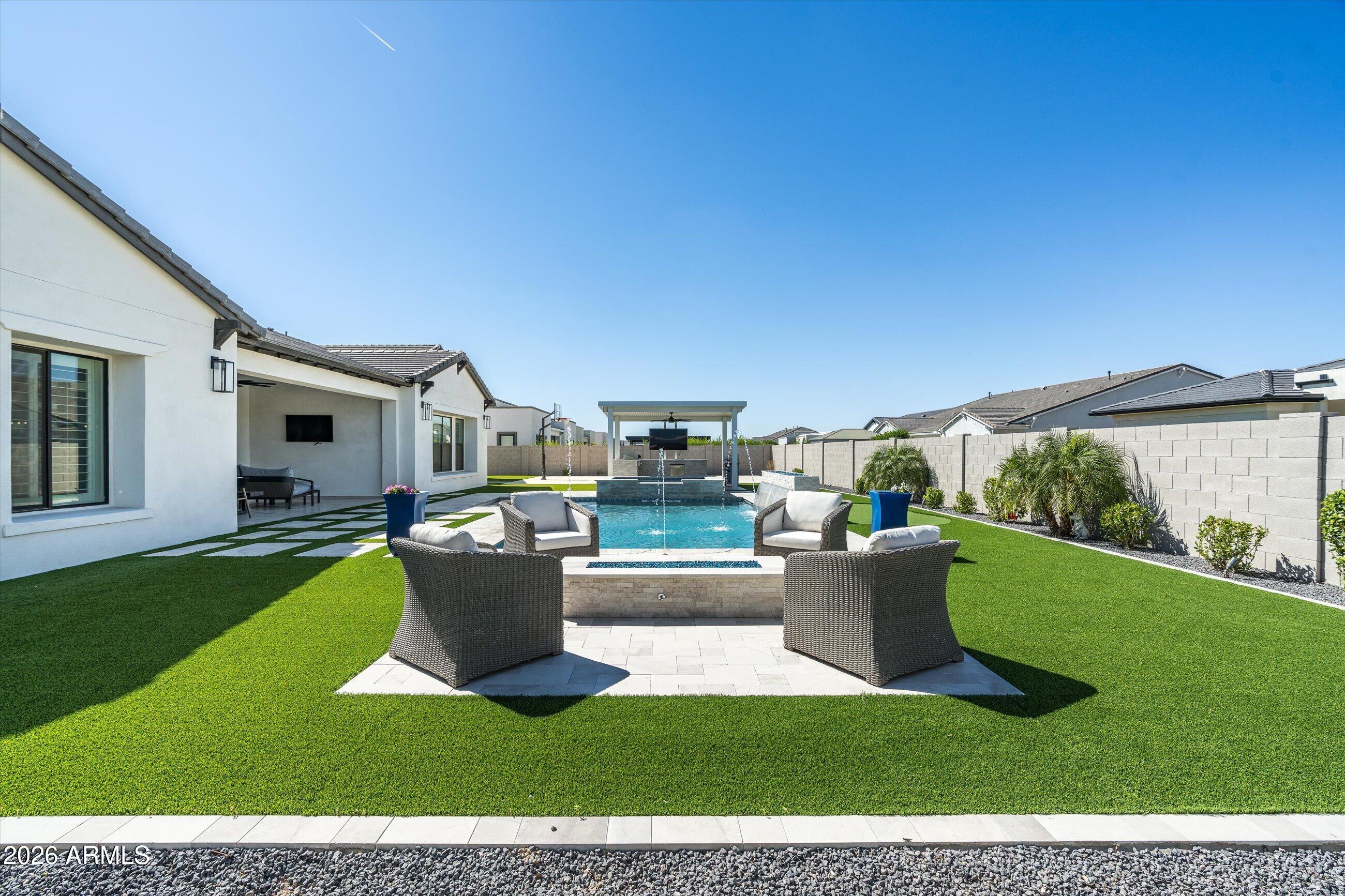 20756 E INDIANA Avenue