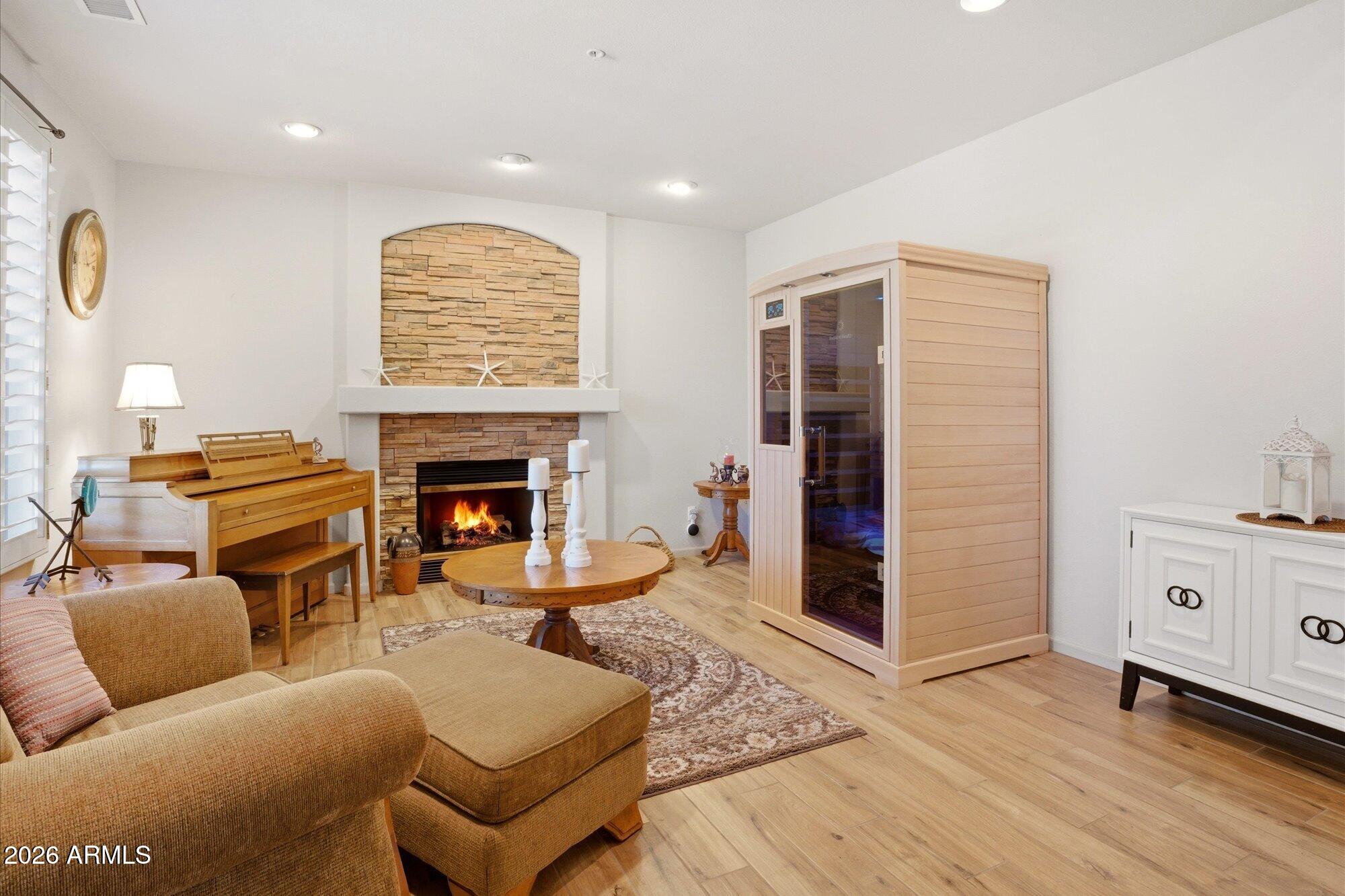 6117 E PALOMINO Lane