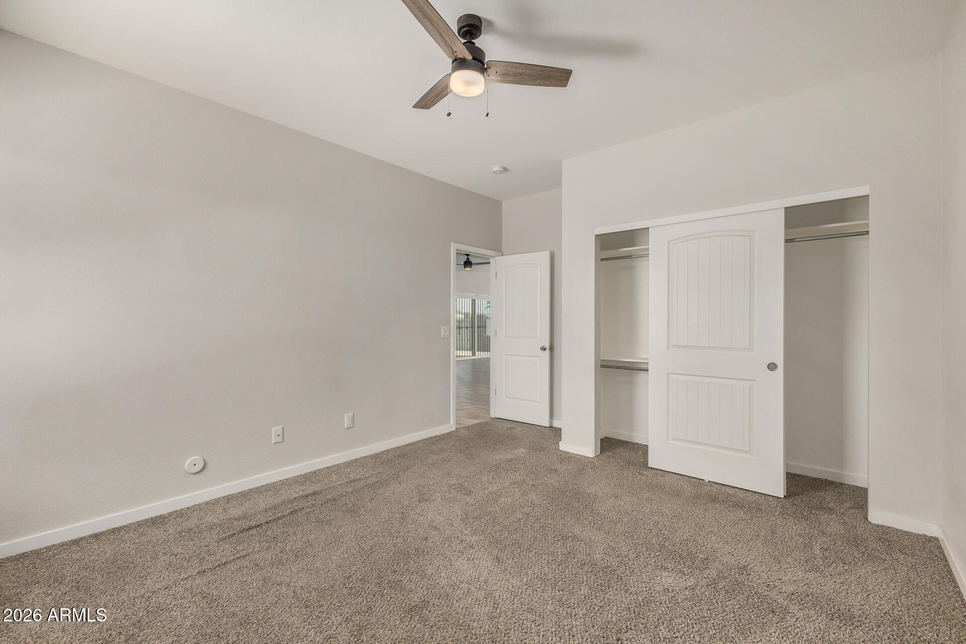 210 W SUNLAND Avenue