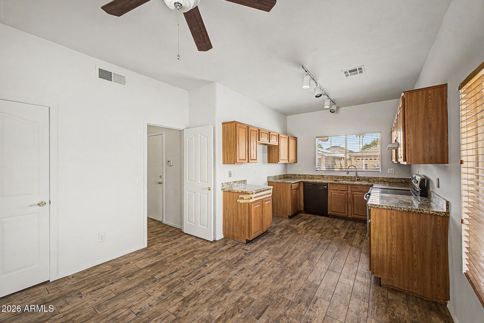 741 E CANTEBRIA Drive
