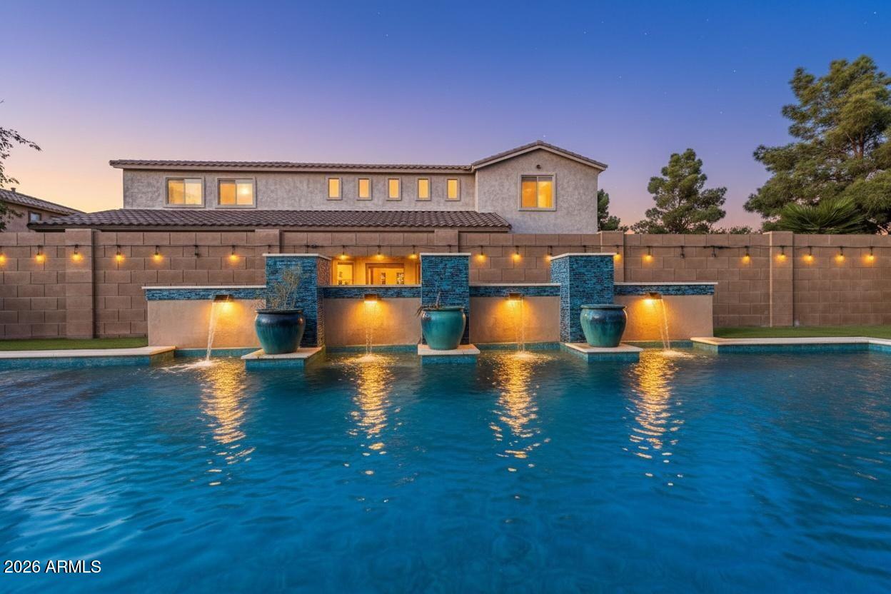 20394 E CALLE DE FLORES