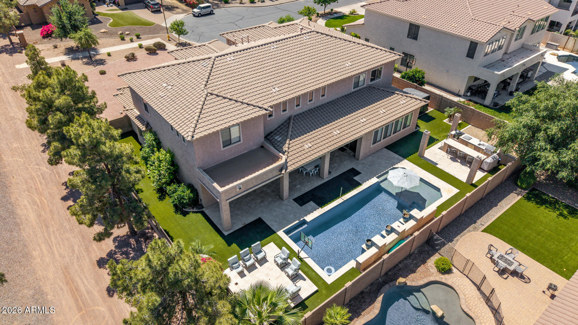 20394 E CALLE DE FLORES