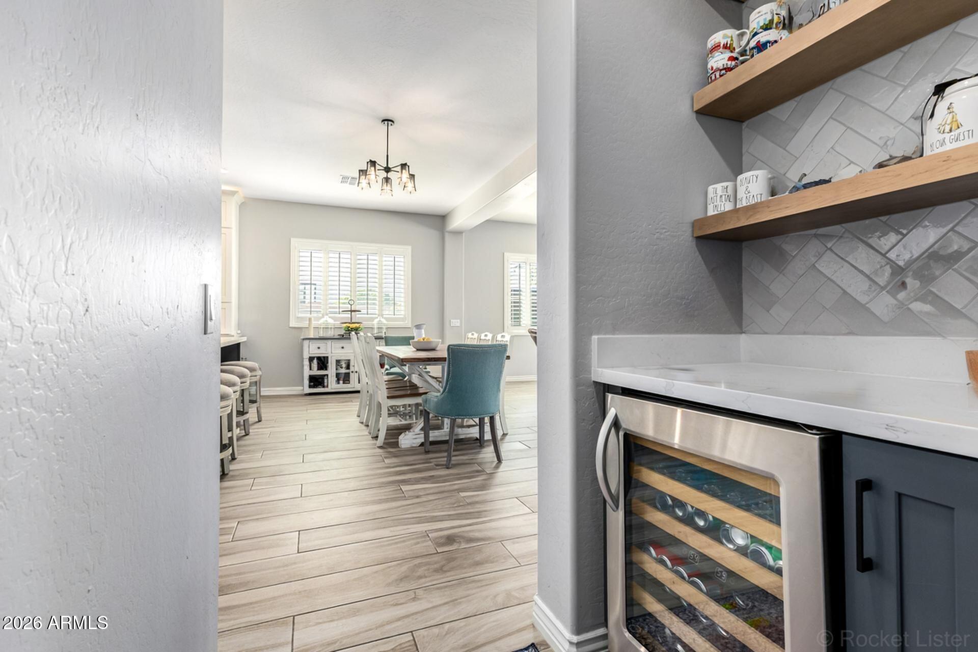 20394 E CALLE DE FLORES