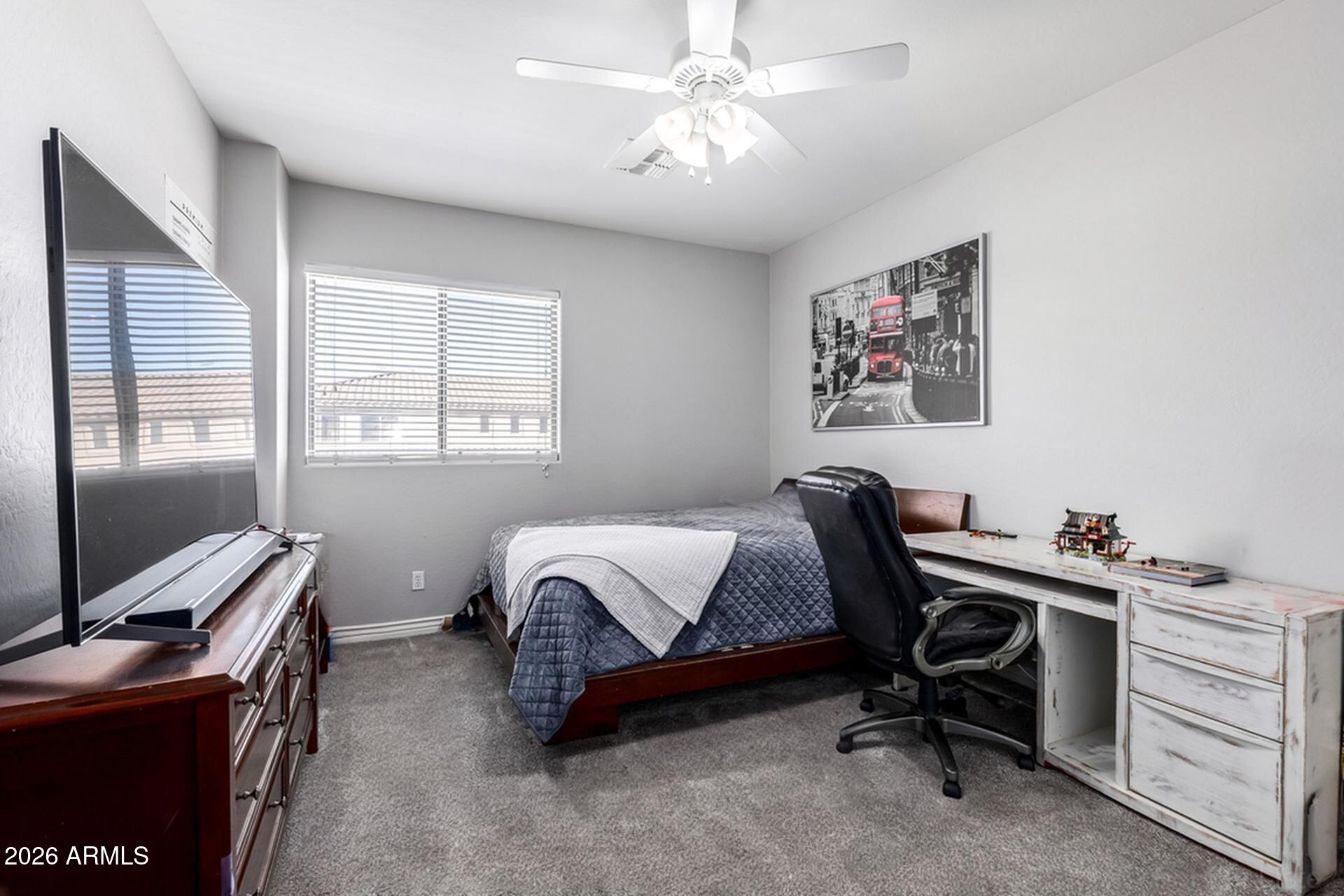 20394 E CALLE DE FLORES