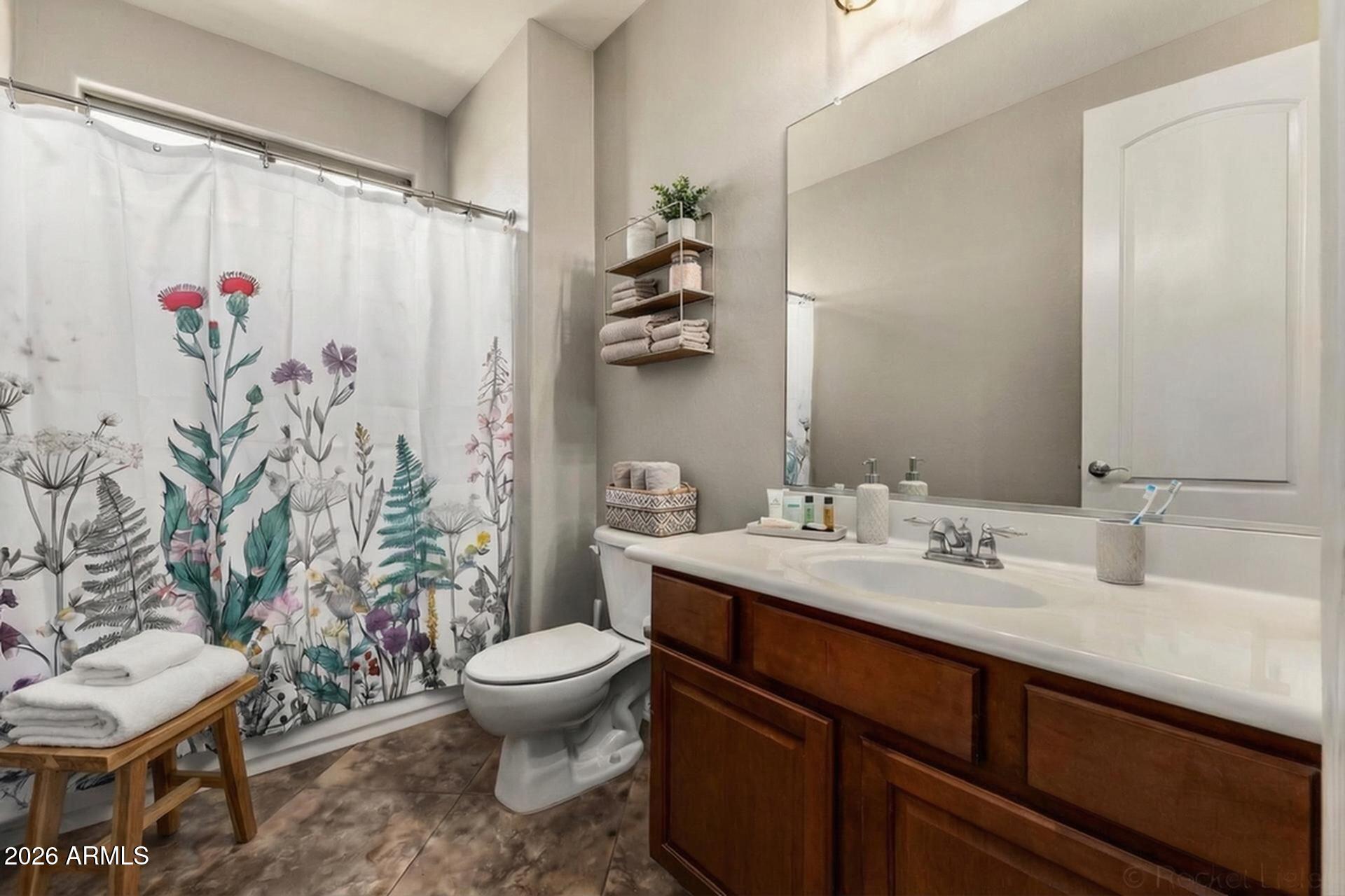 20394 E CALLE DE FLORES