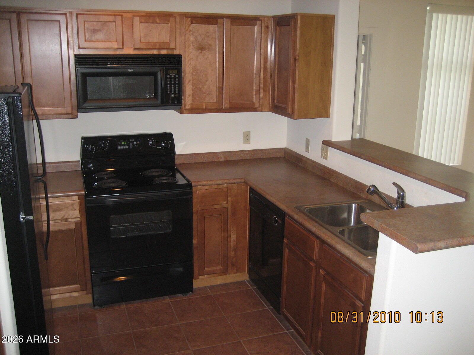 3830 E LAKEWOOD Parkway 2085
