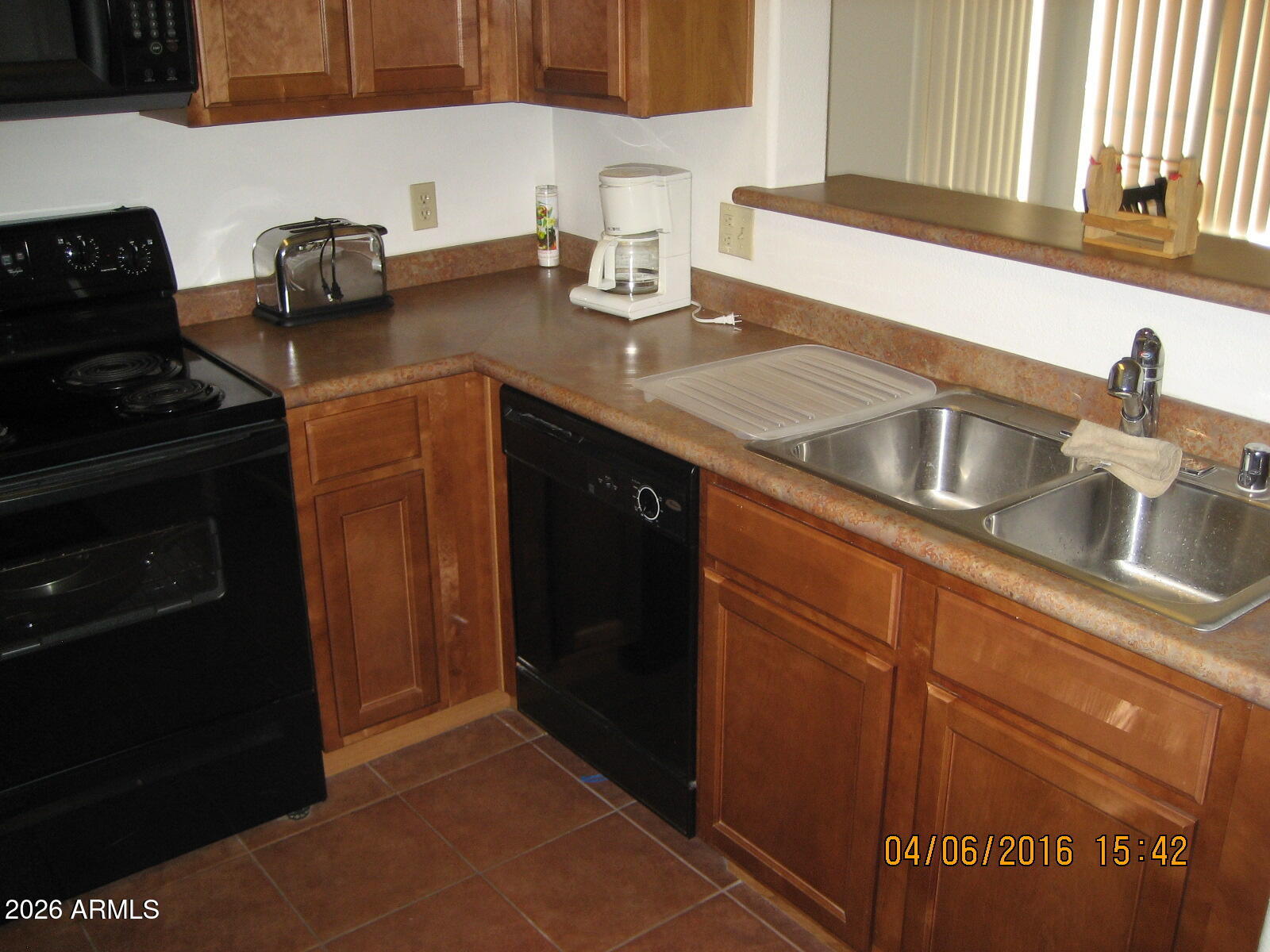 3830 E LAKEWOOD Parkway 2085