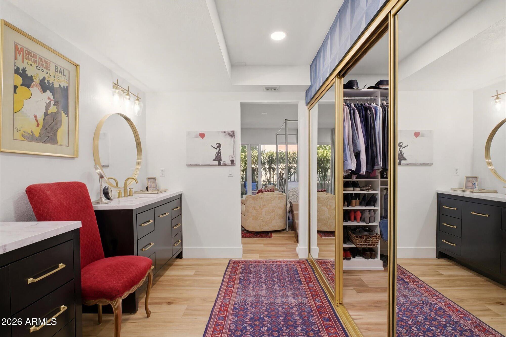 8212 E DEL CUARZO Drive