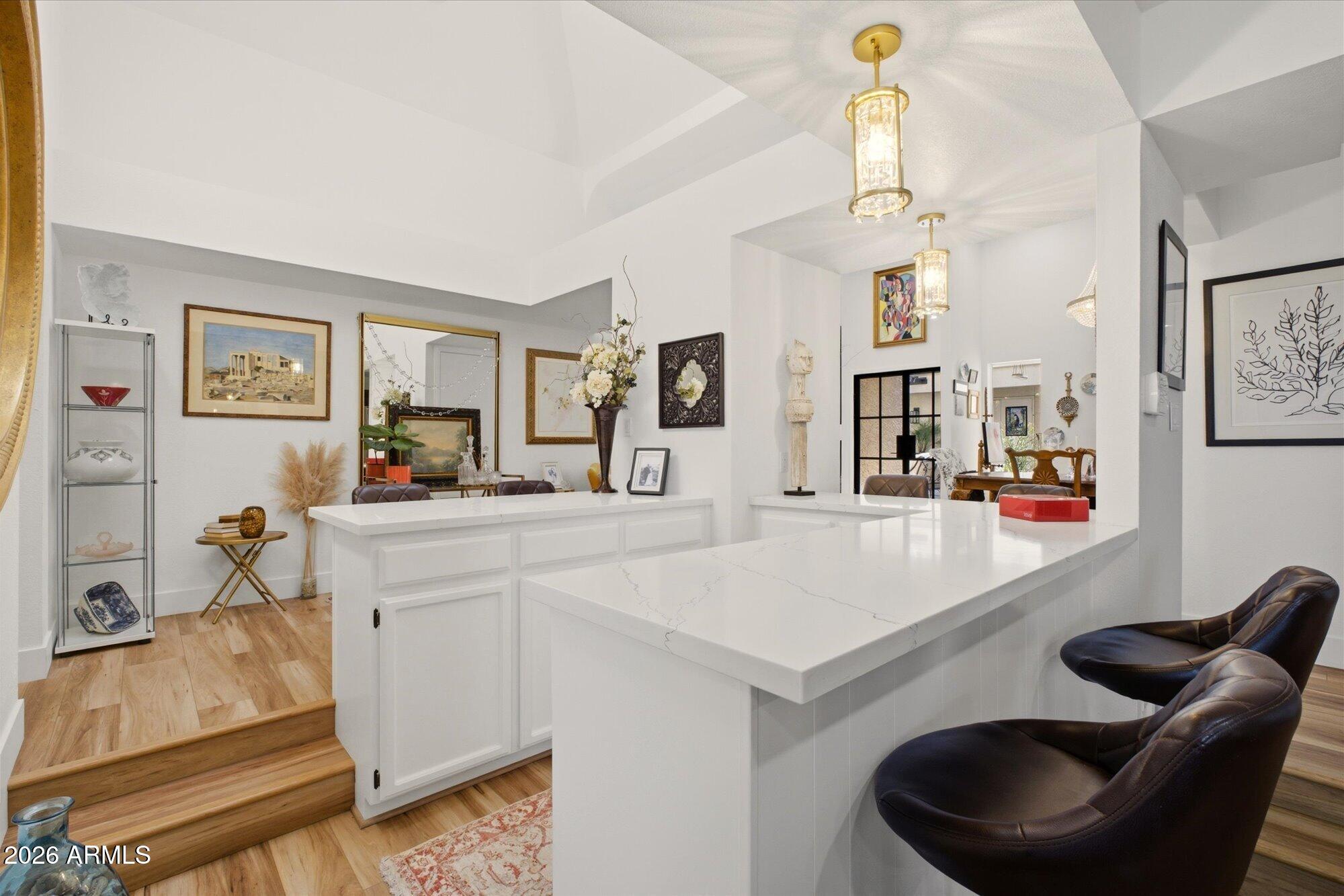 8212 E DEL CUARZO Drive