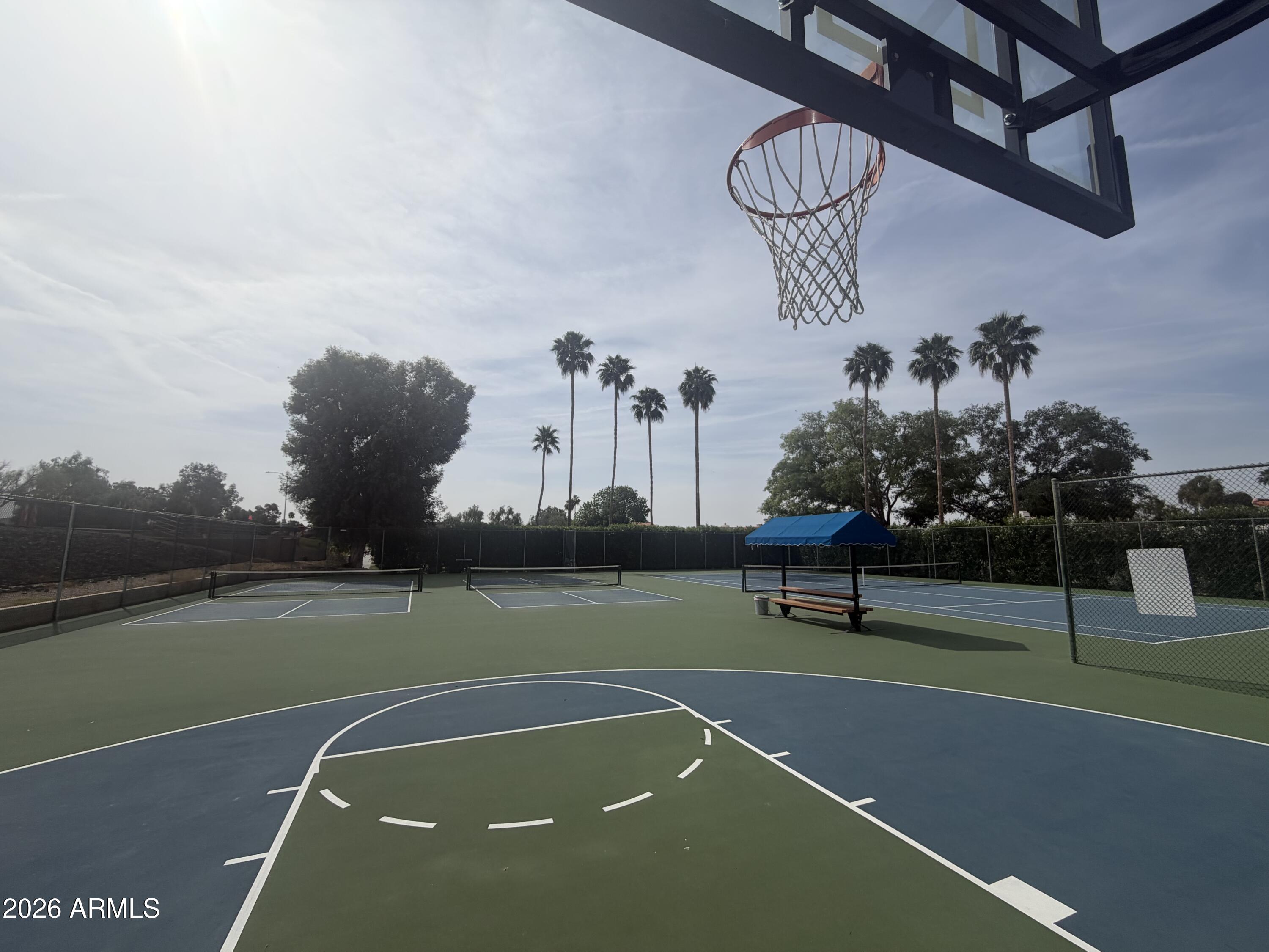 8212 E DEL CUARZO Drive