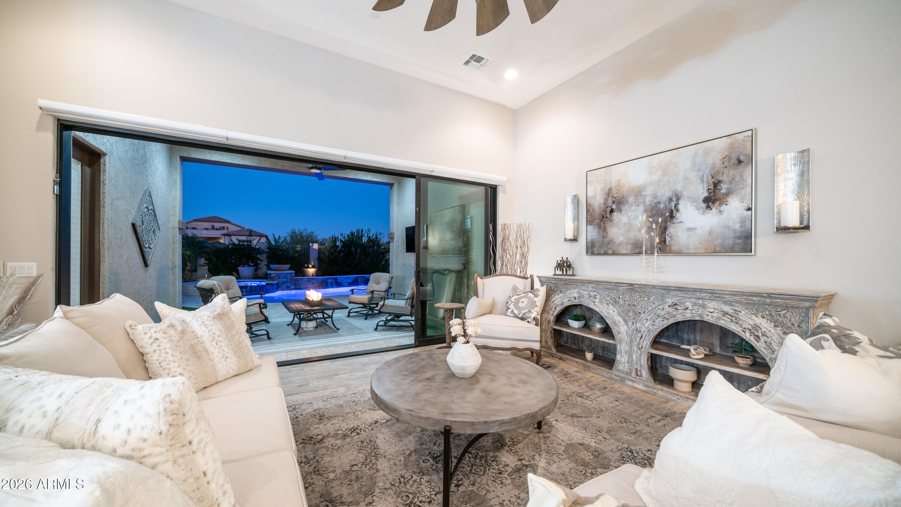 2219 N ESTATES Circle