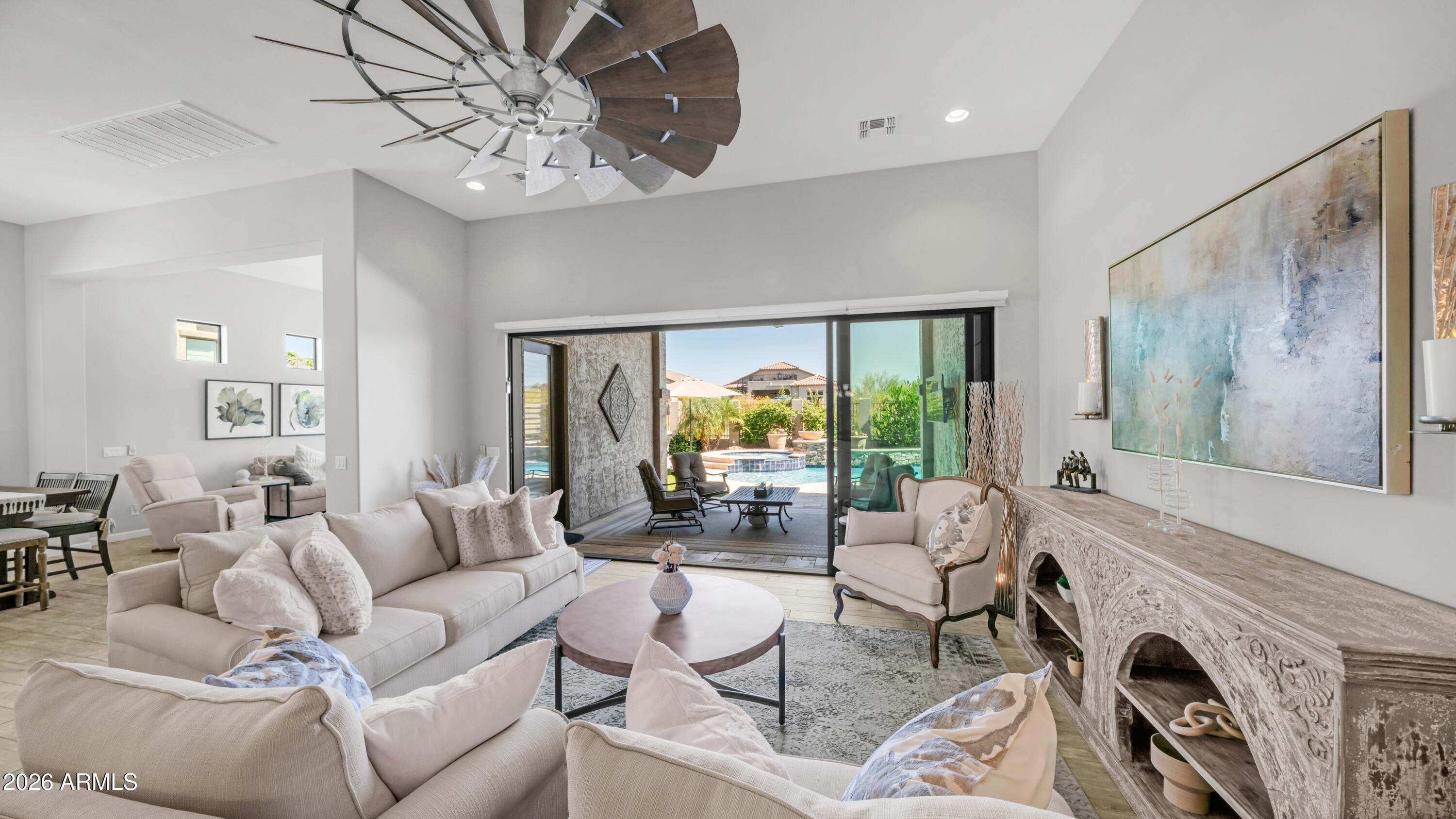 2219 N ESTATES Circle