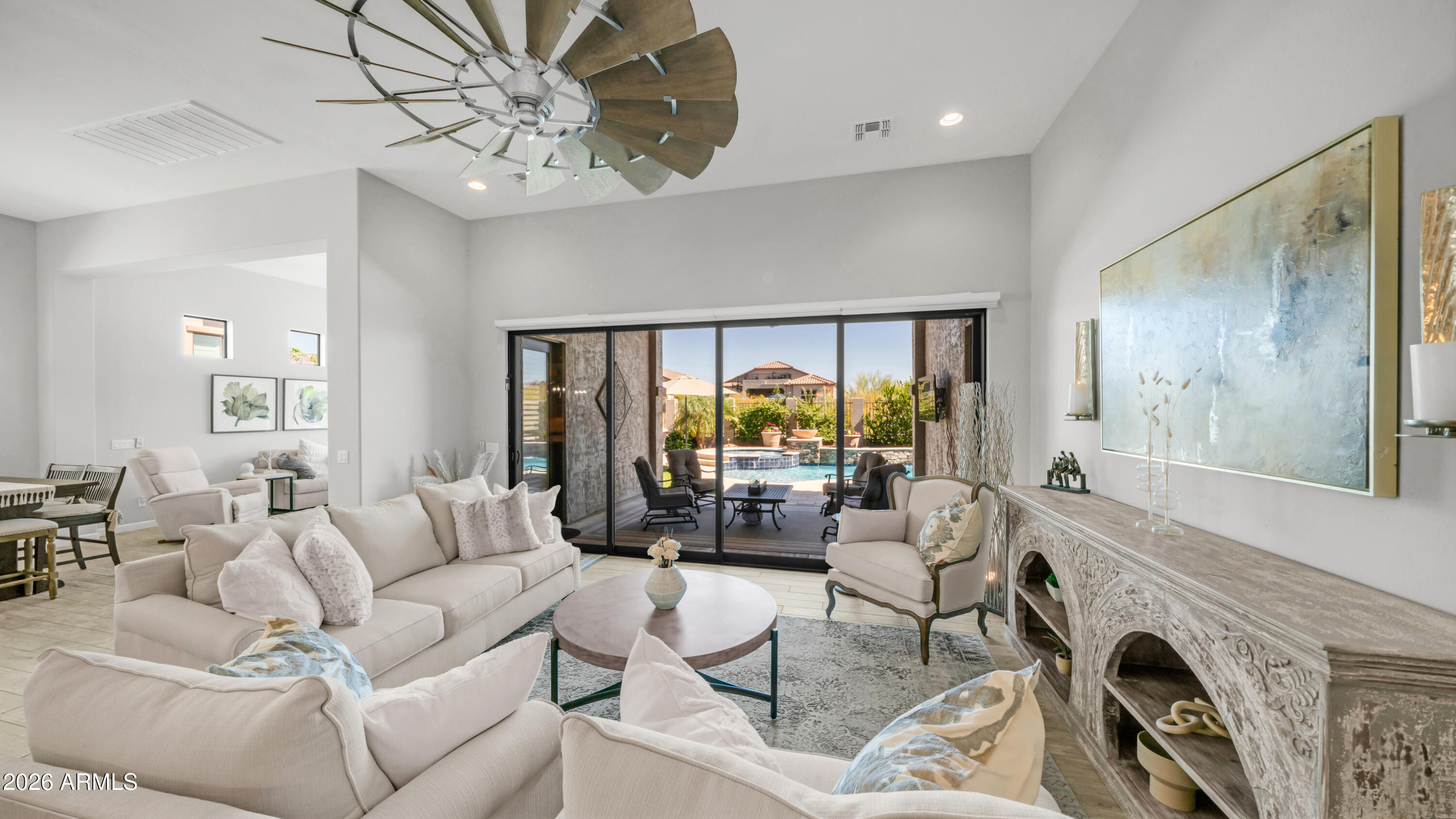 2219 N ESTATES Circle