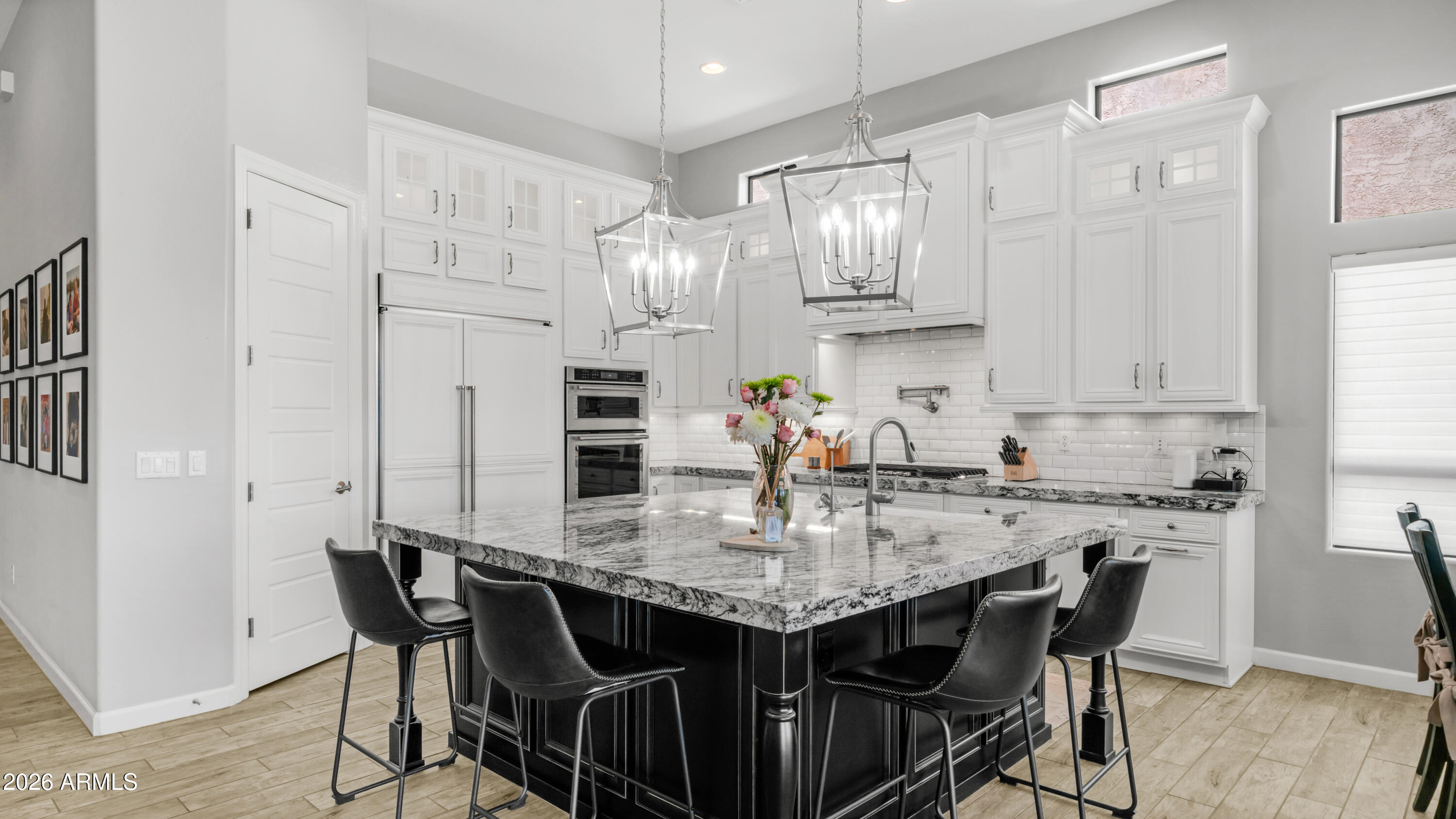 2219 N ESTATES Circle