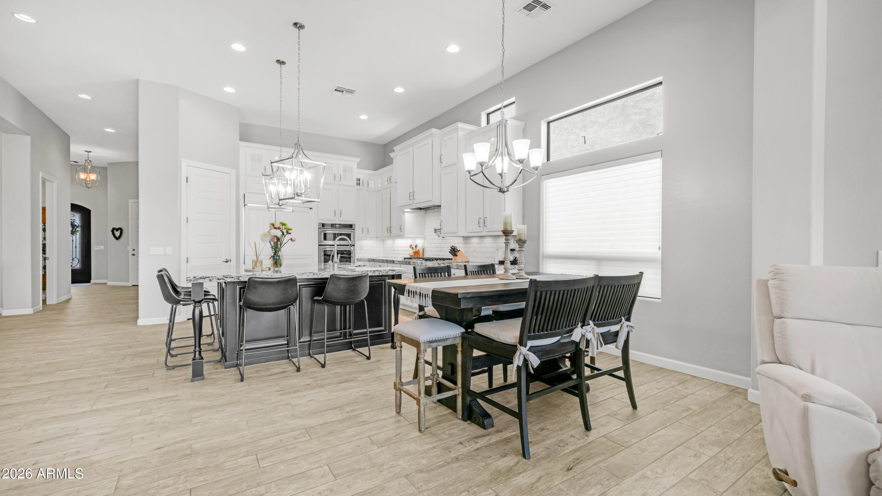 2219 N ESTATES Circle