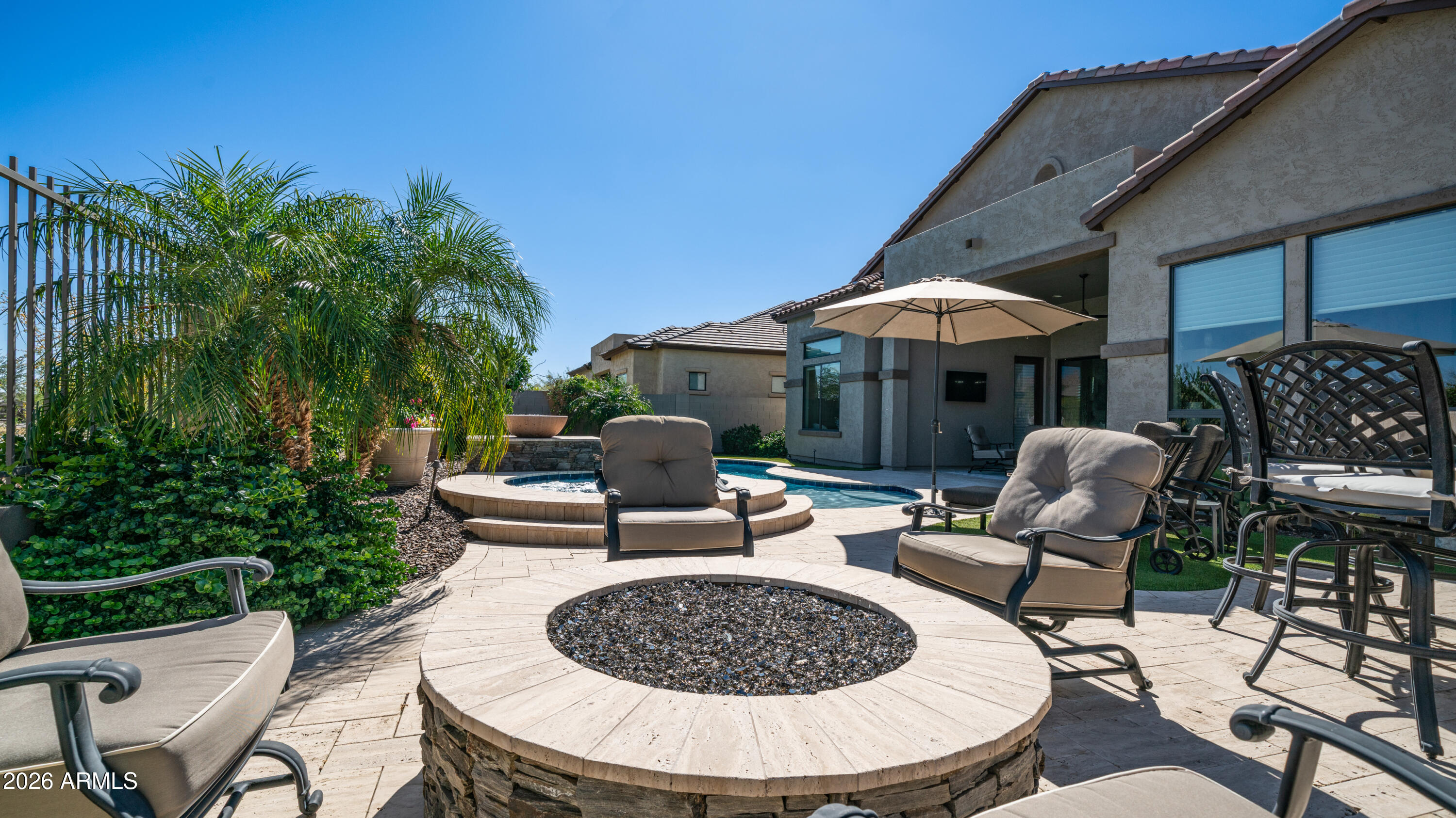 2219 N ESTATES Circle