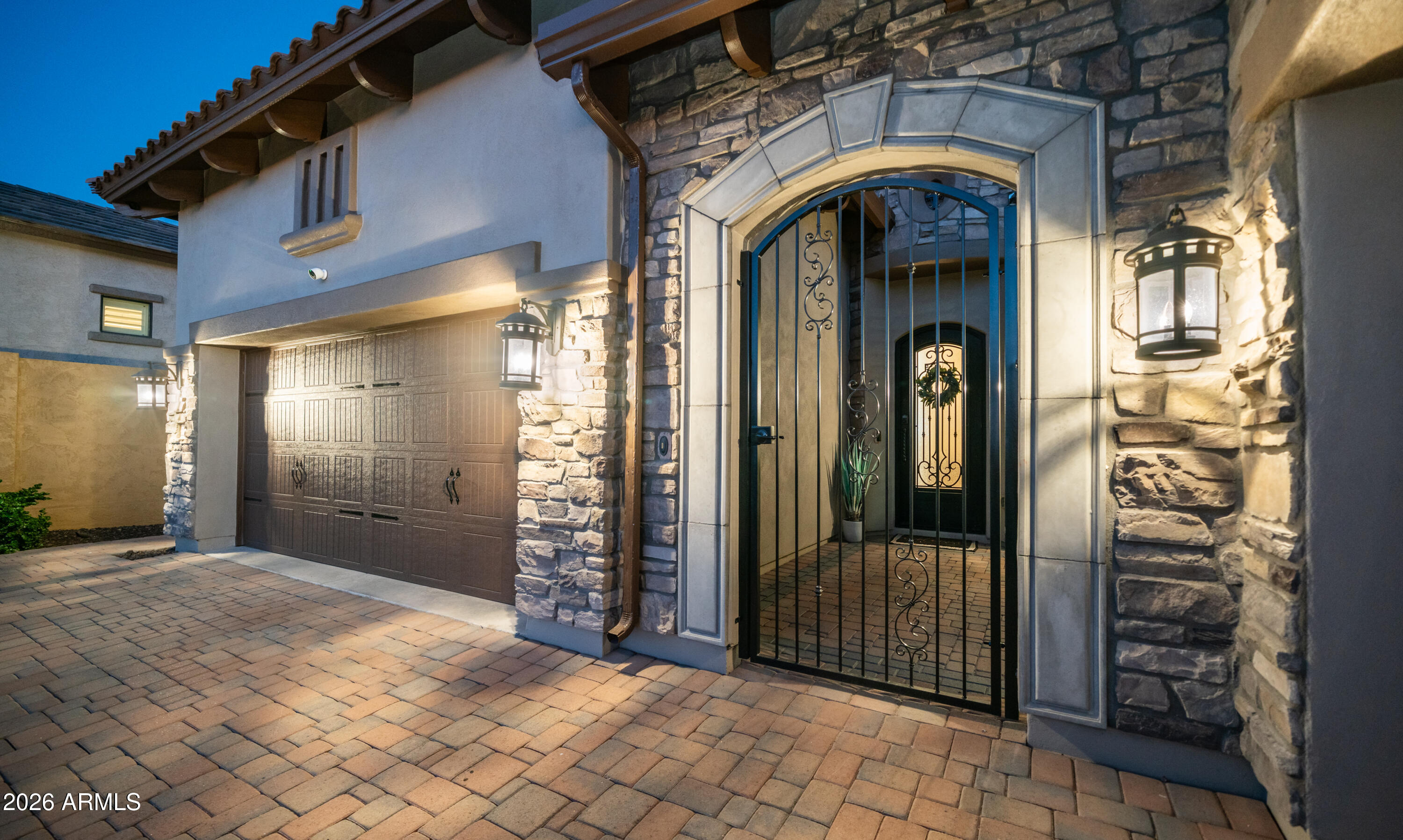 2219 N ESTATES Circle