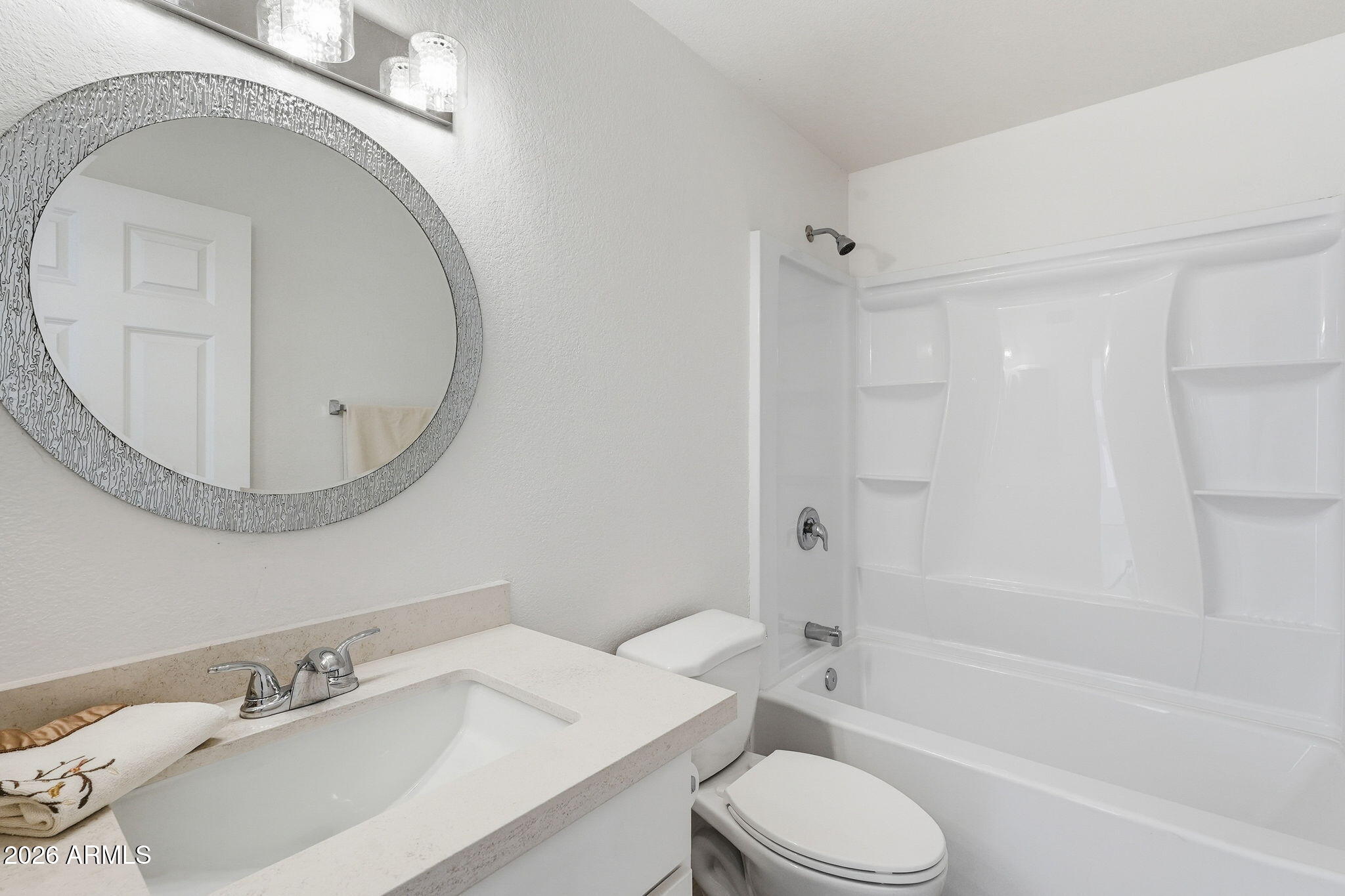 2925 E IMPALA Avenue