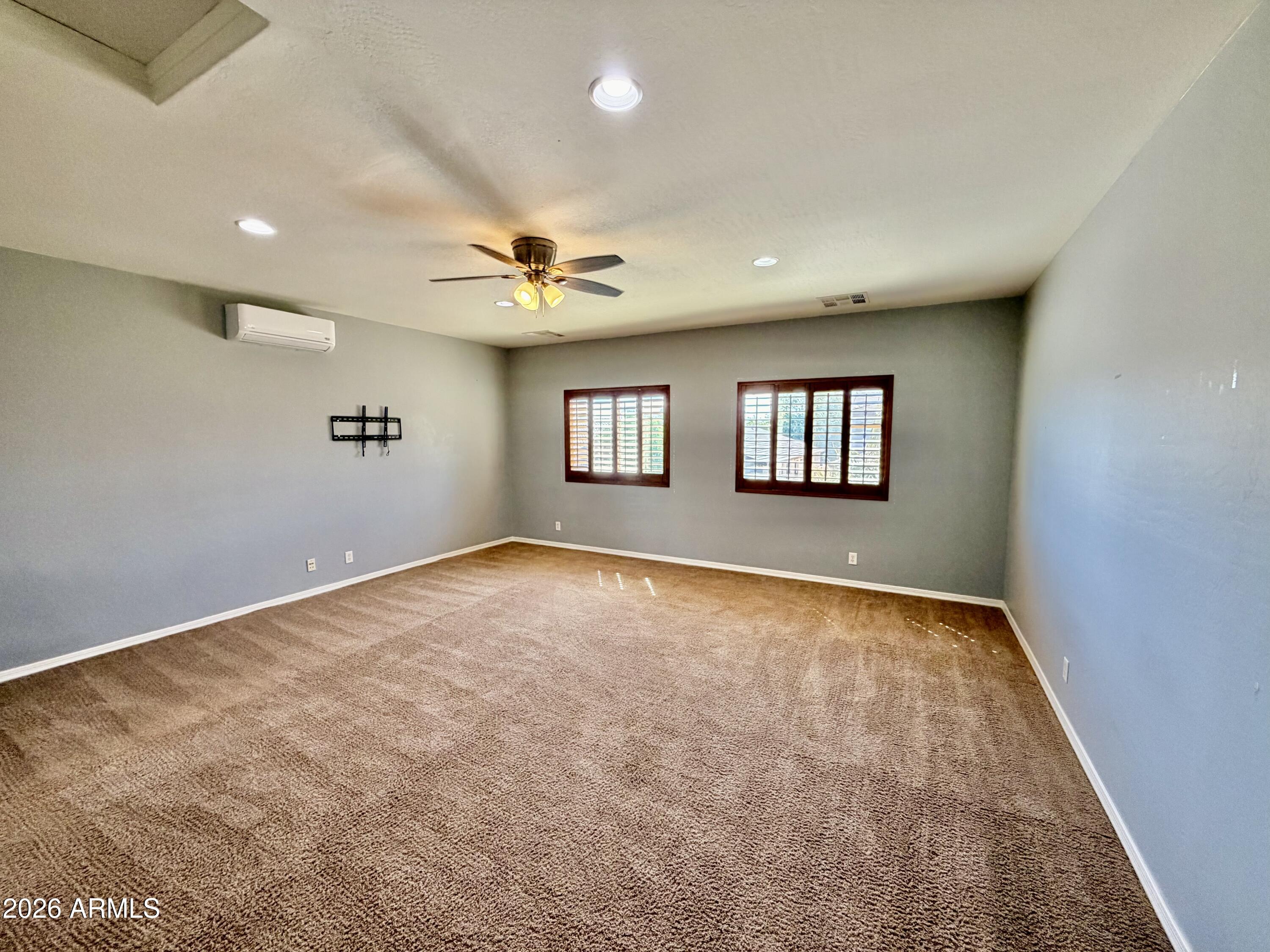 298 W SEASIDE Drive