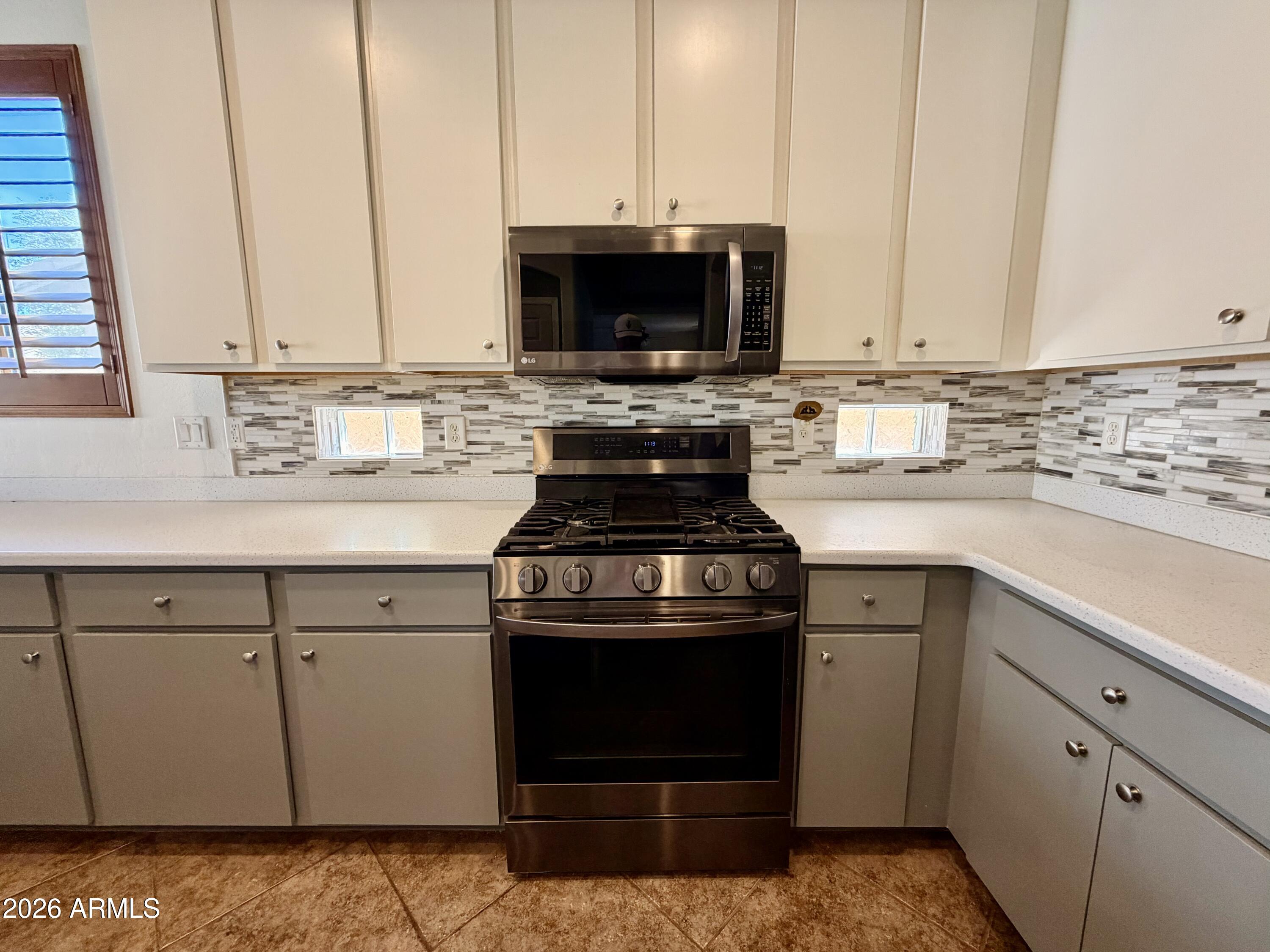 298 W SEASIDE Drive
