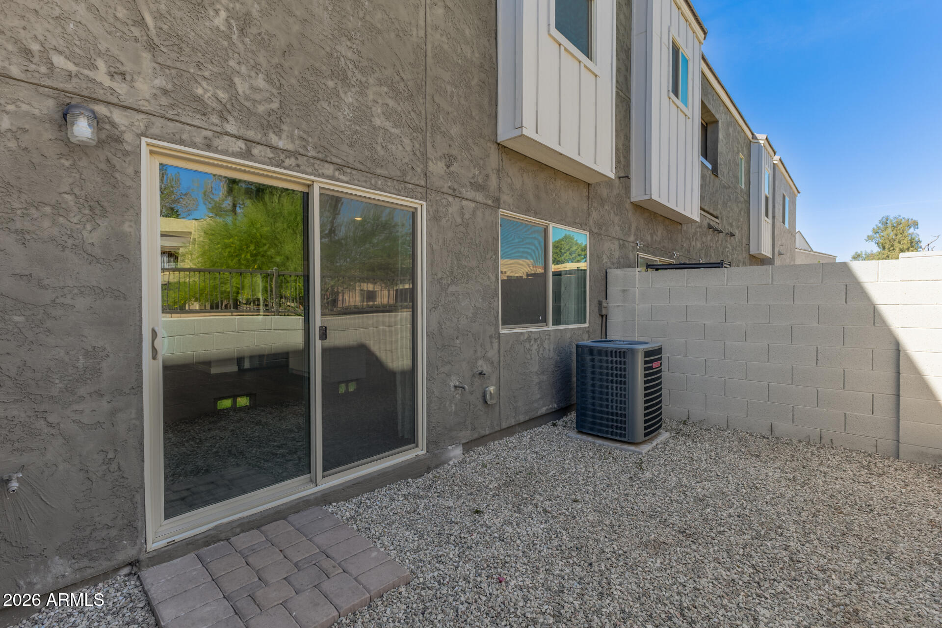8287 N 22ND Drive
