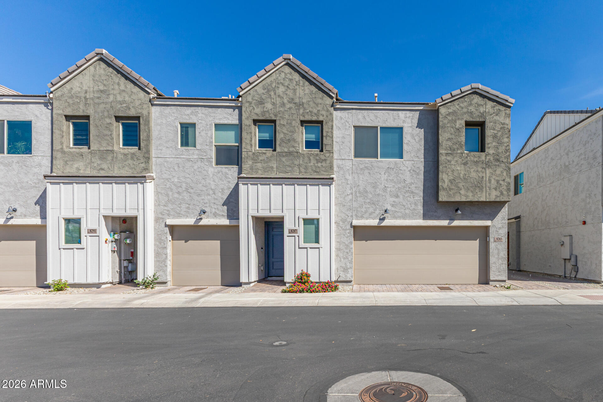 8287 N 22ND Drive