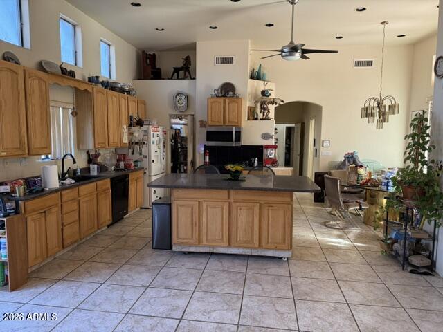 5938 E WINDSTONE Trail