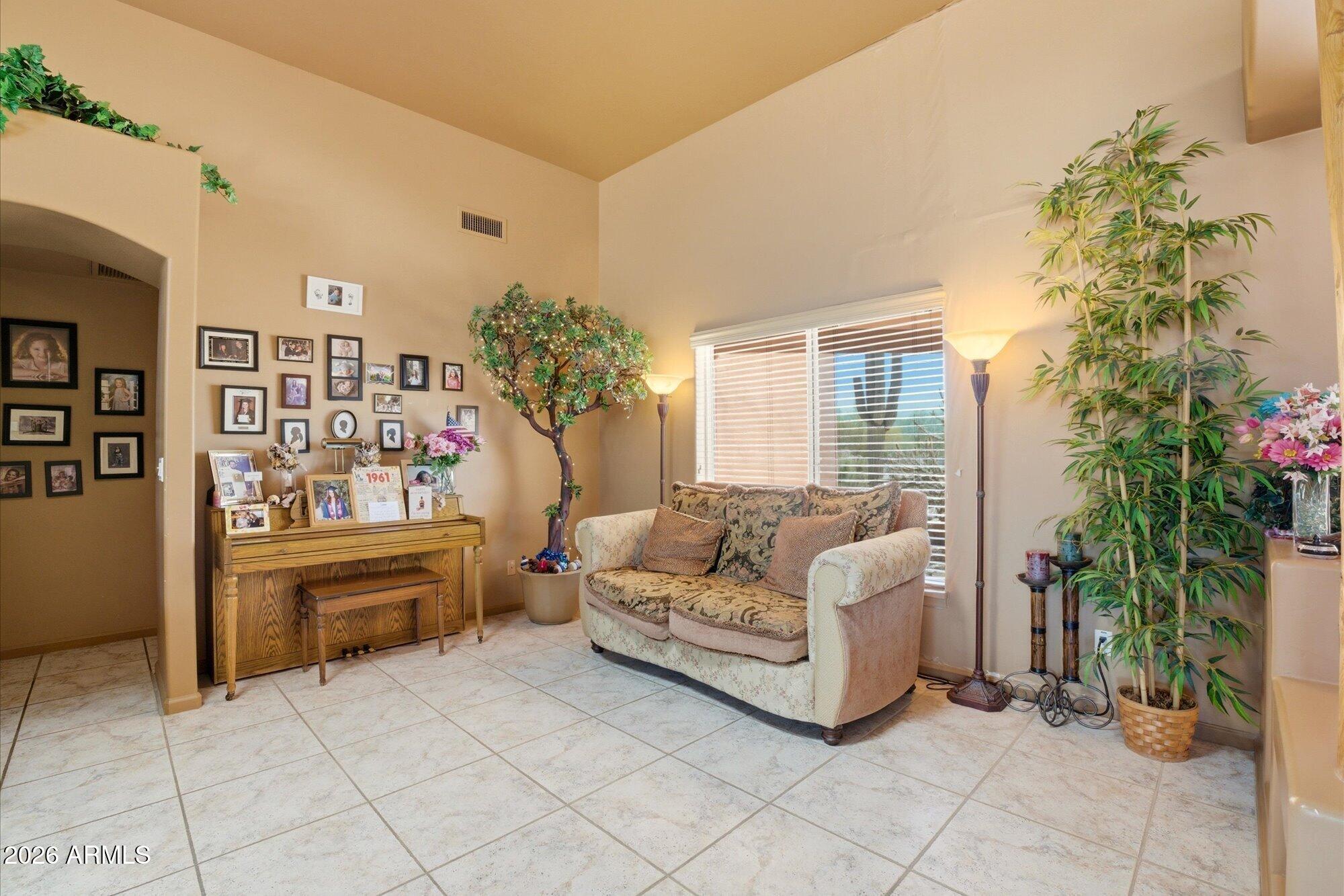 5938 E WINDSTONE Trail