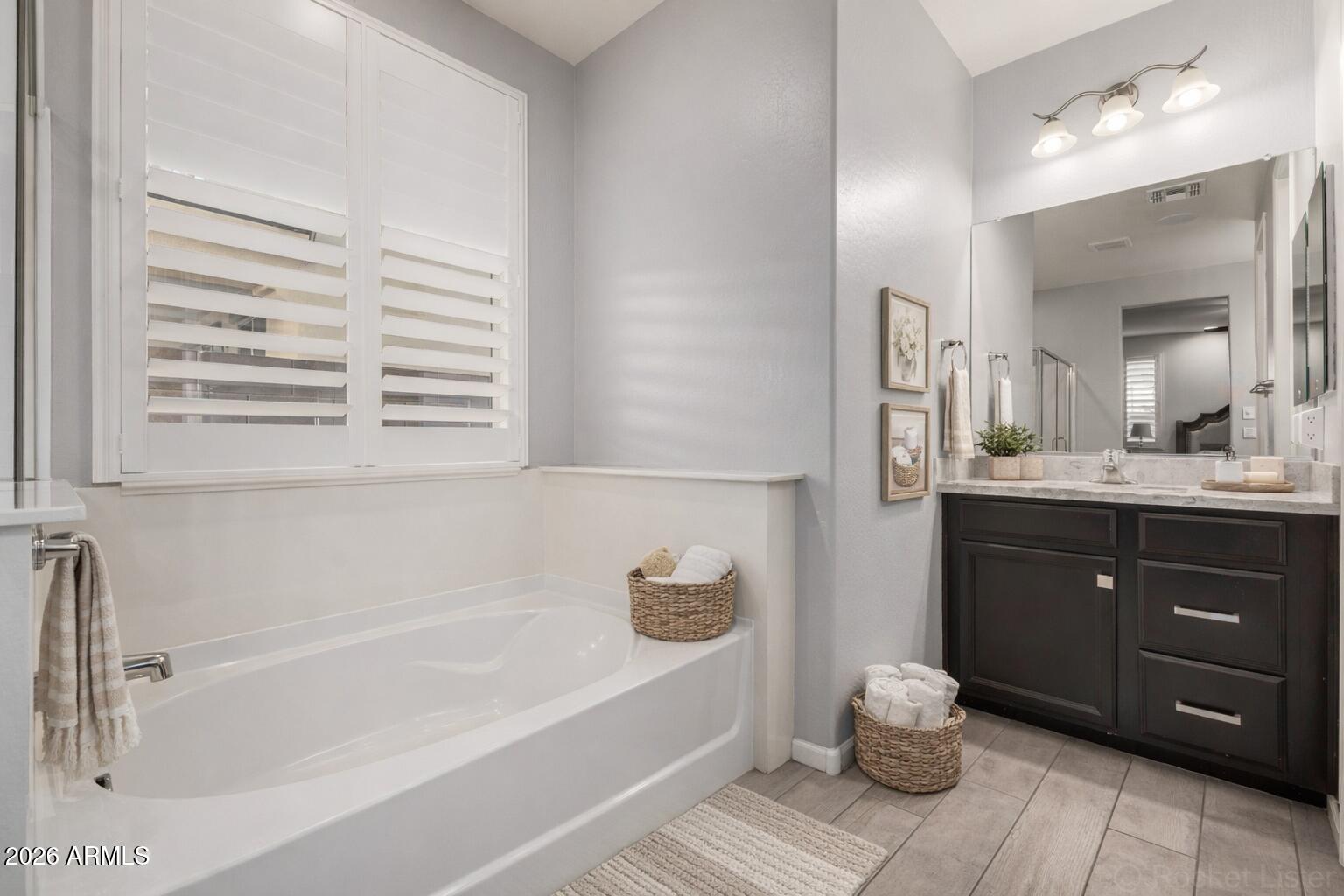 10529 E DURANT Drive