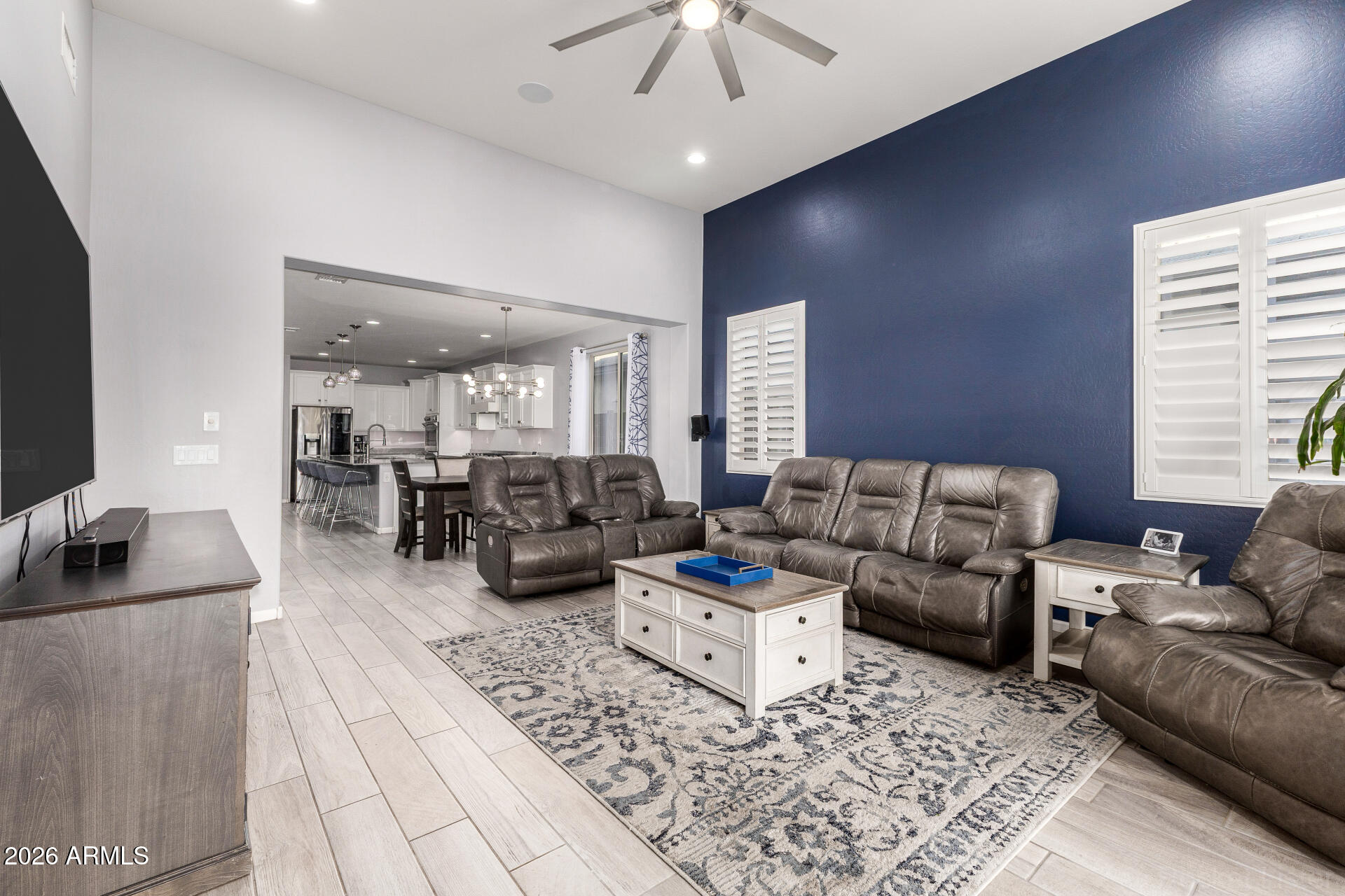 10529 E DURANT Drive