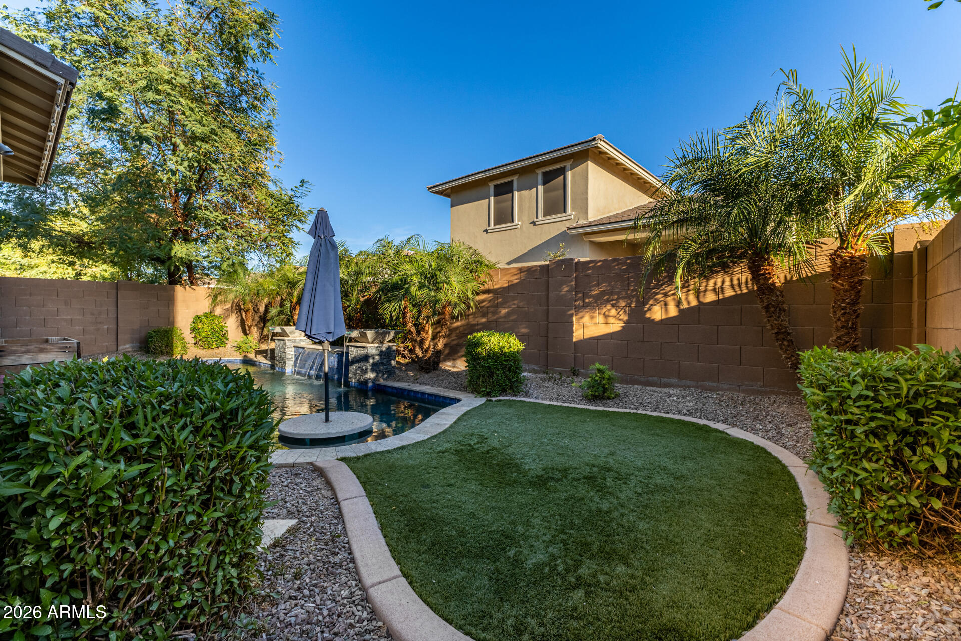 10529 E DURANT Drive