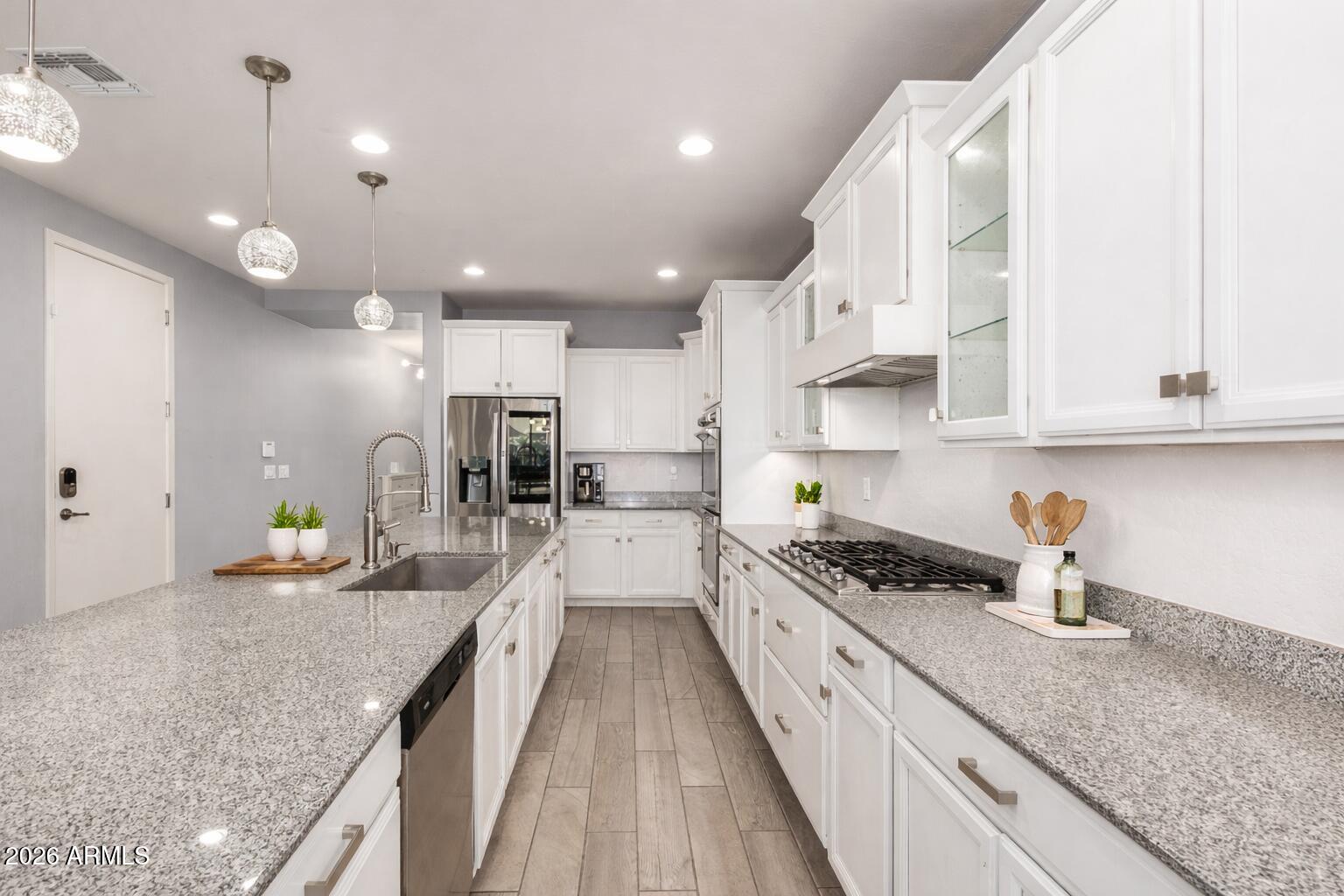 10529 E DURANT Drive