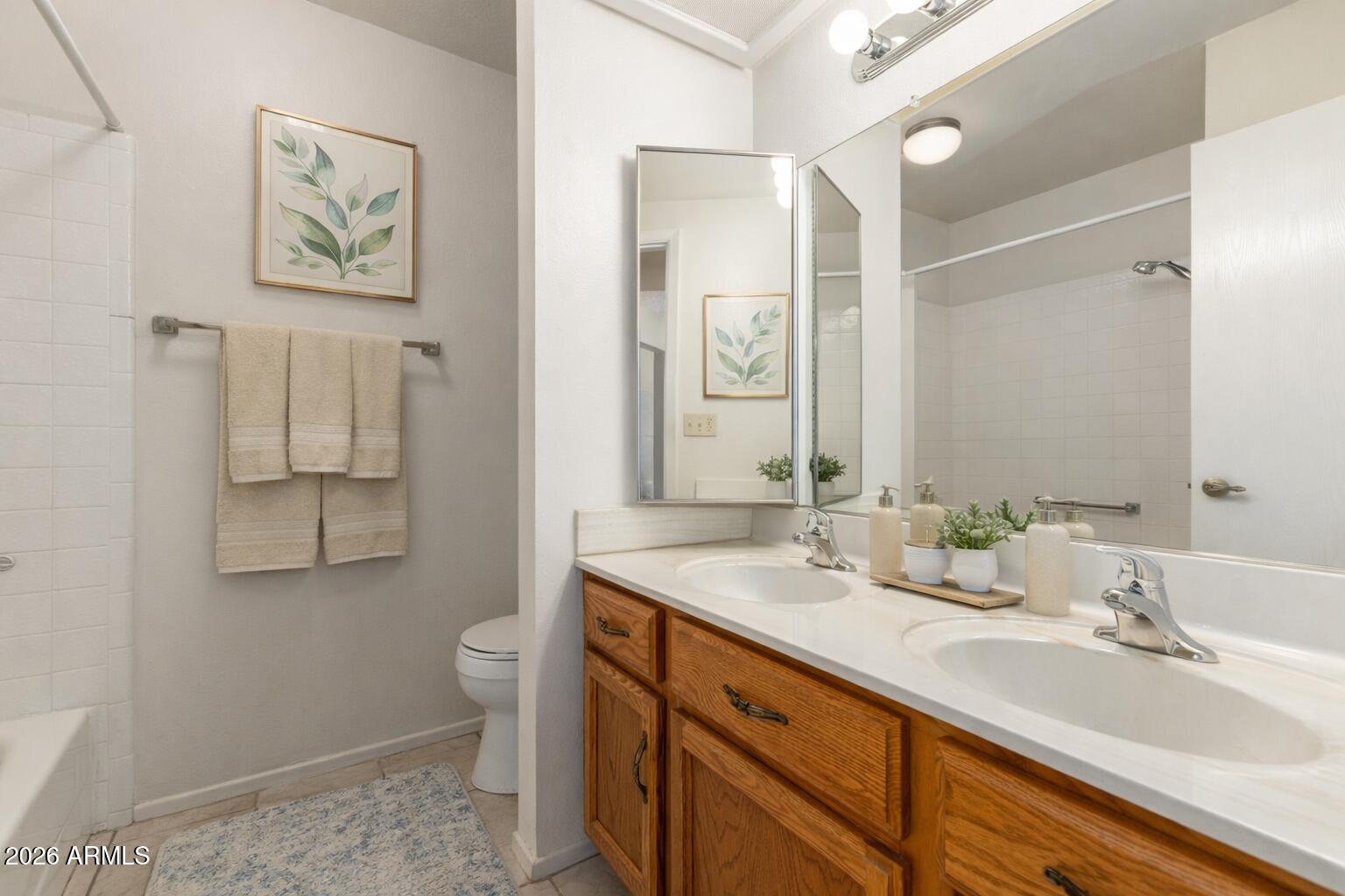 8159 E KILAREA Avenue