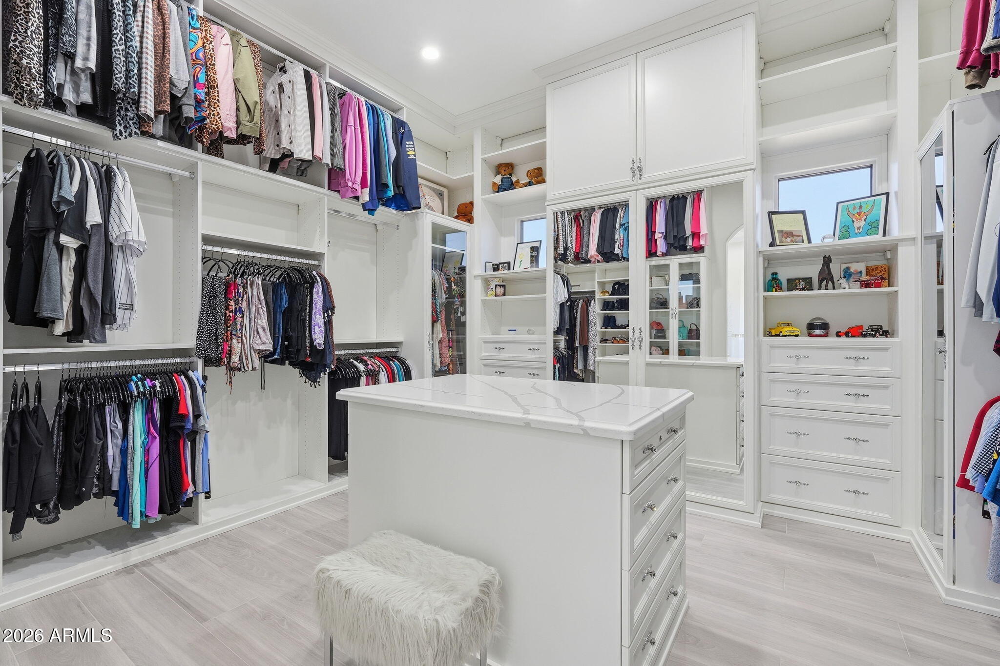 2948 E WATFORD Court