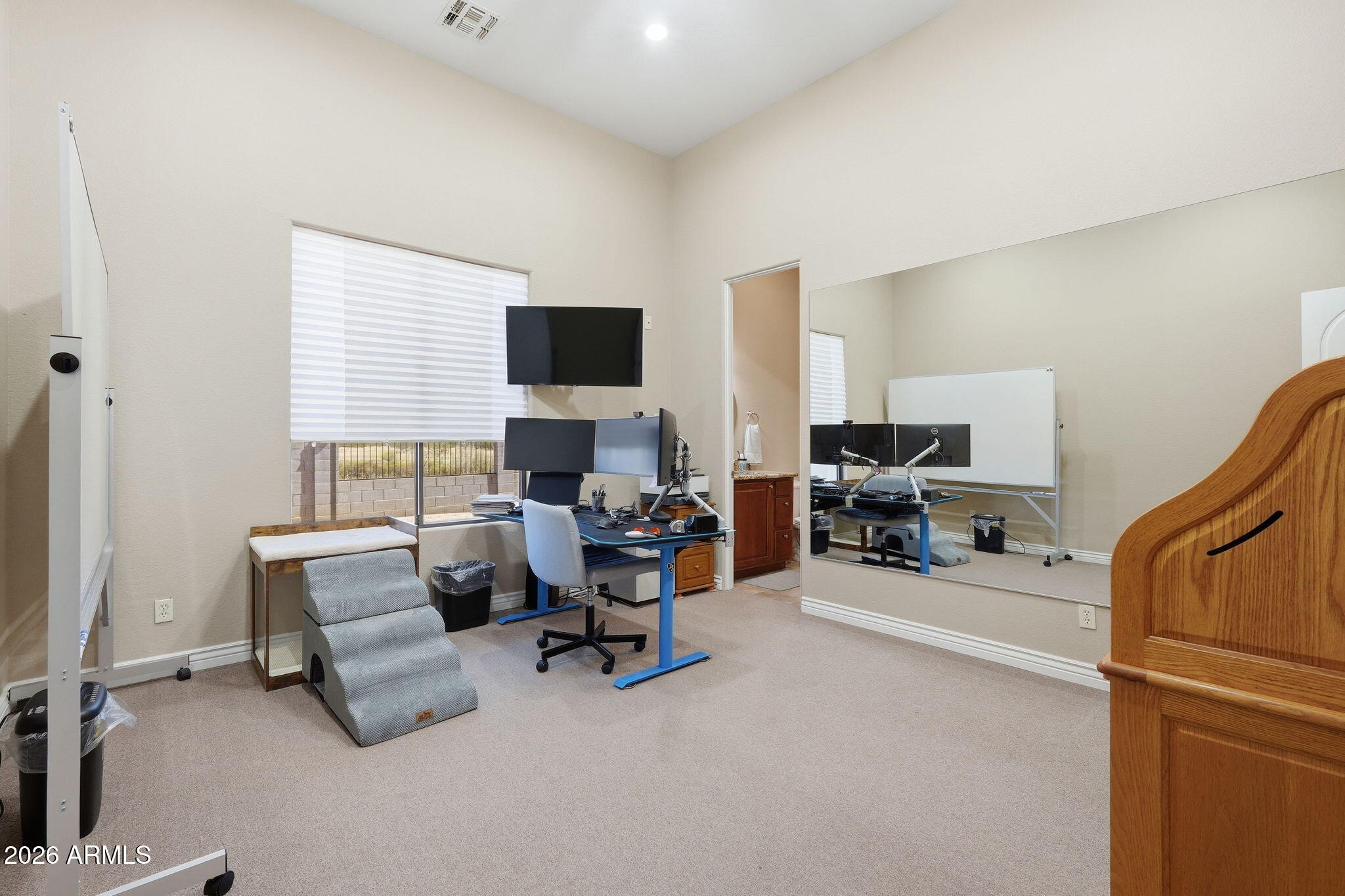 2948 E WATFORD Court