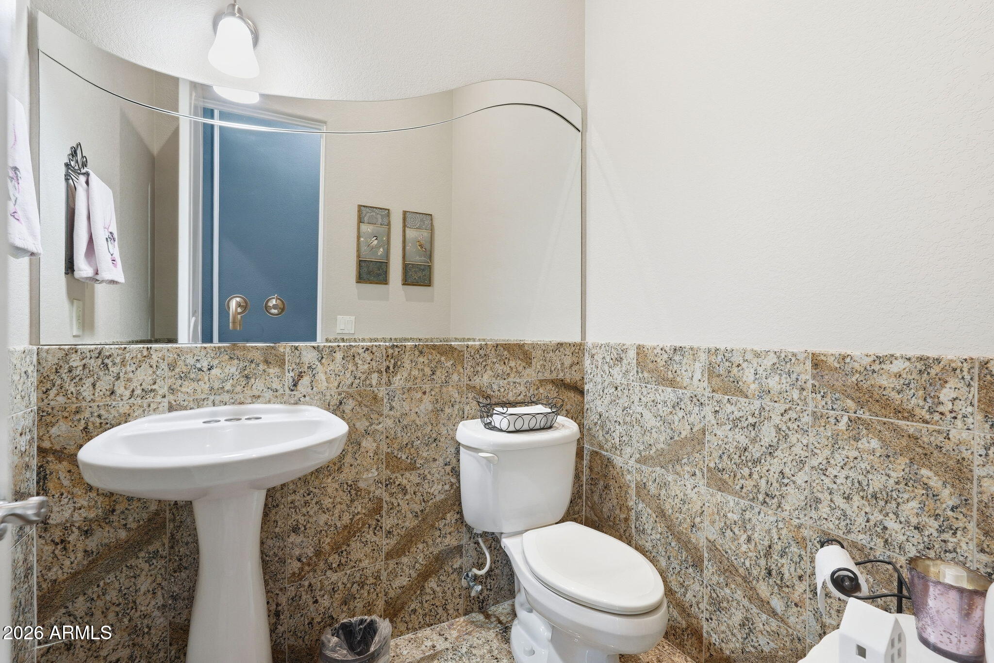 2948 E WATFORD Court