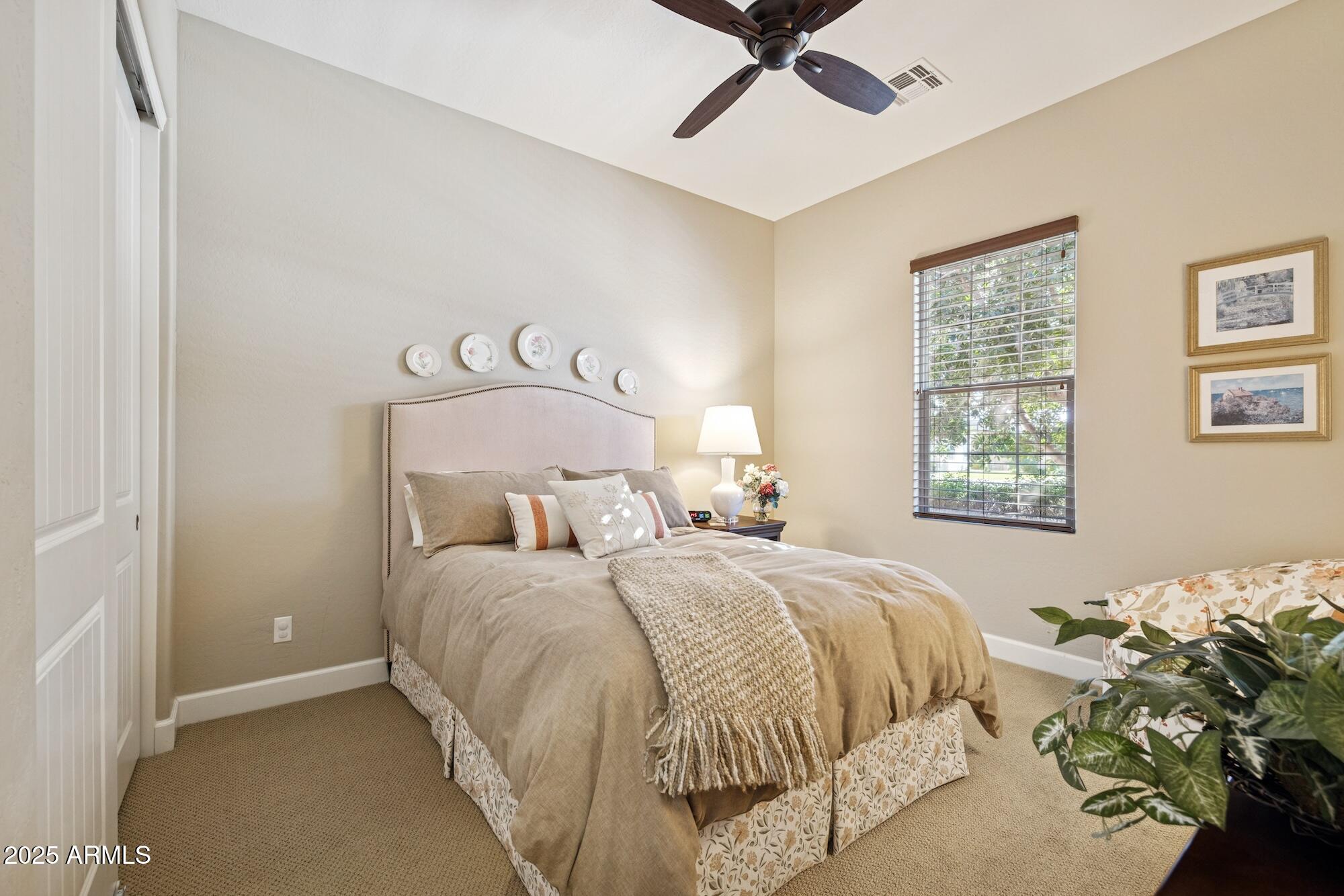 3962 E REDWOOD Place