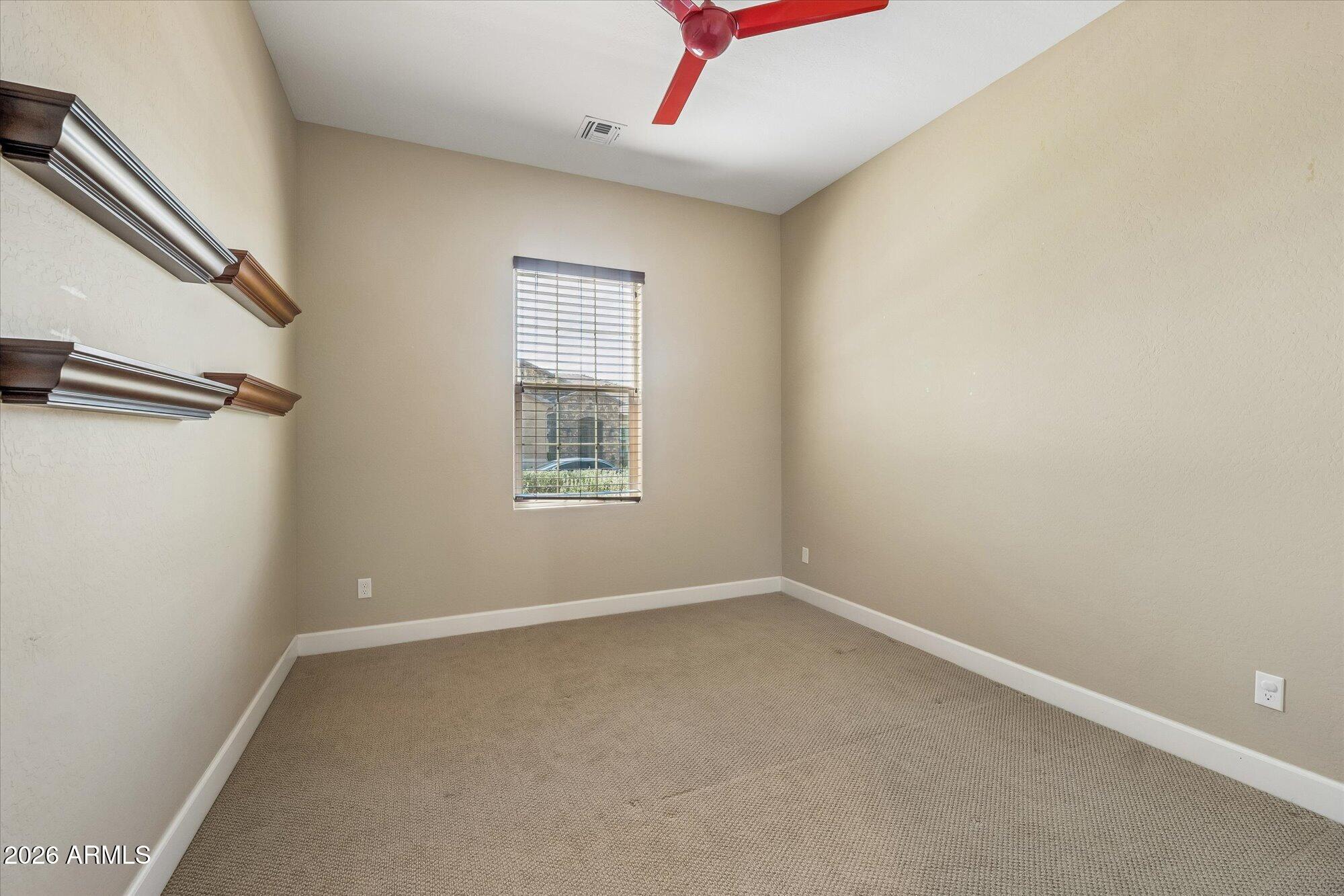 3962 E REDWOOD Place