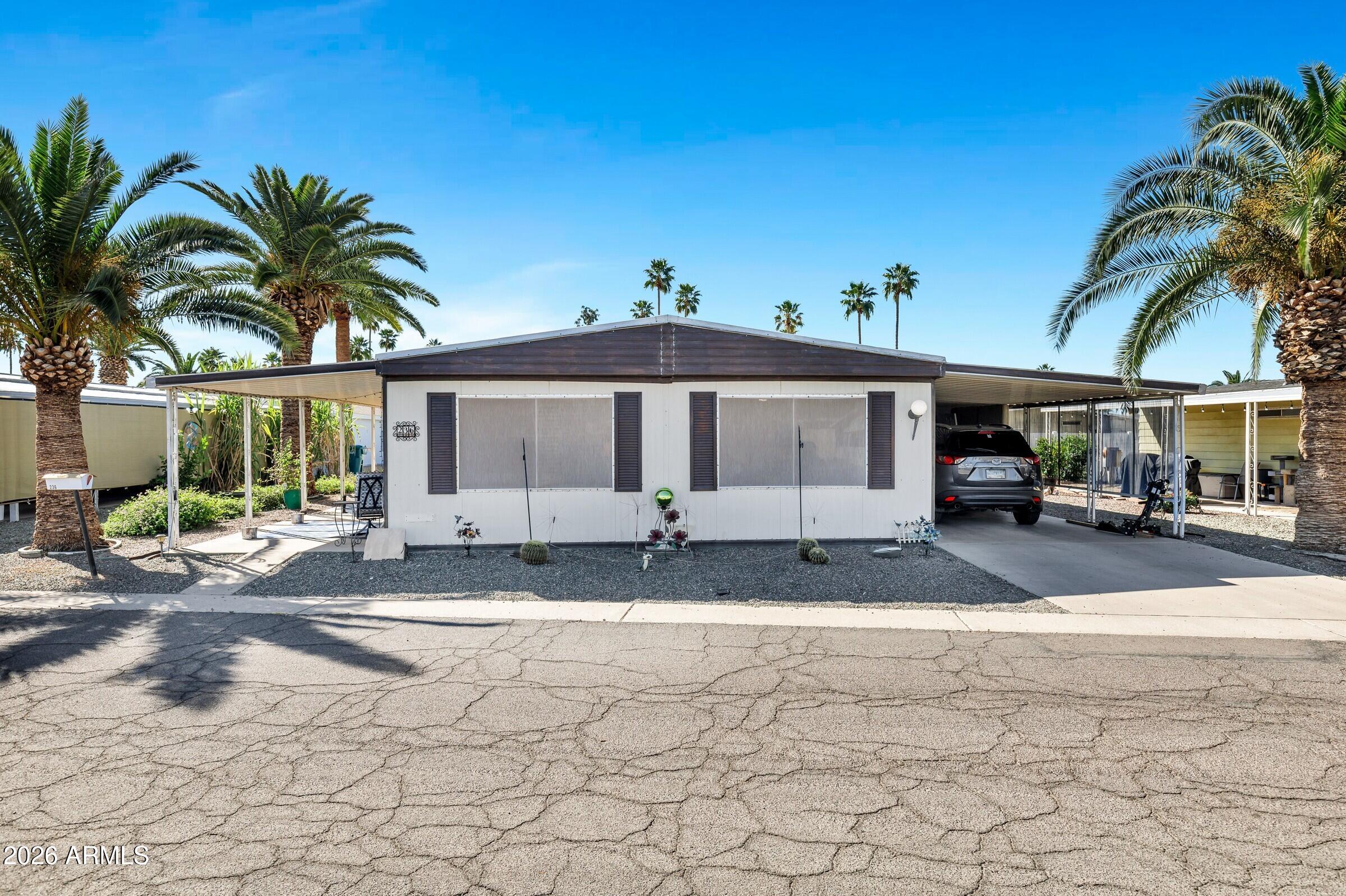 120 N VAL VISTA Drive 236