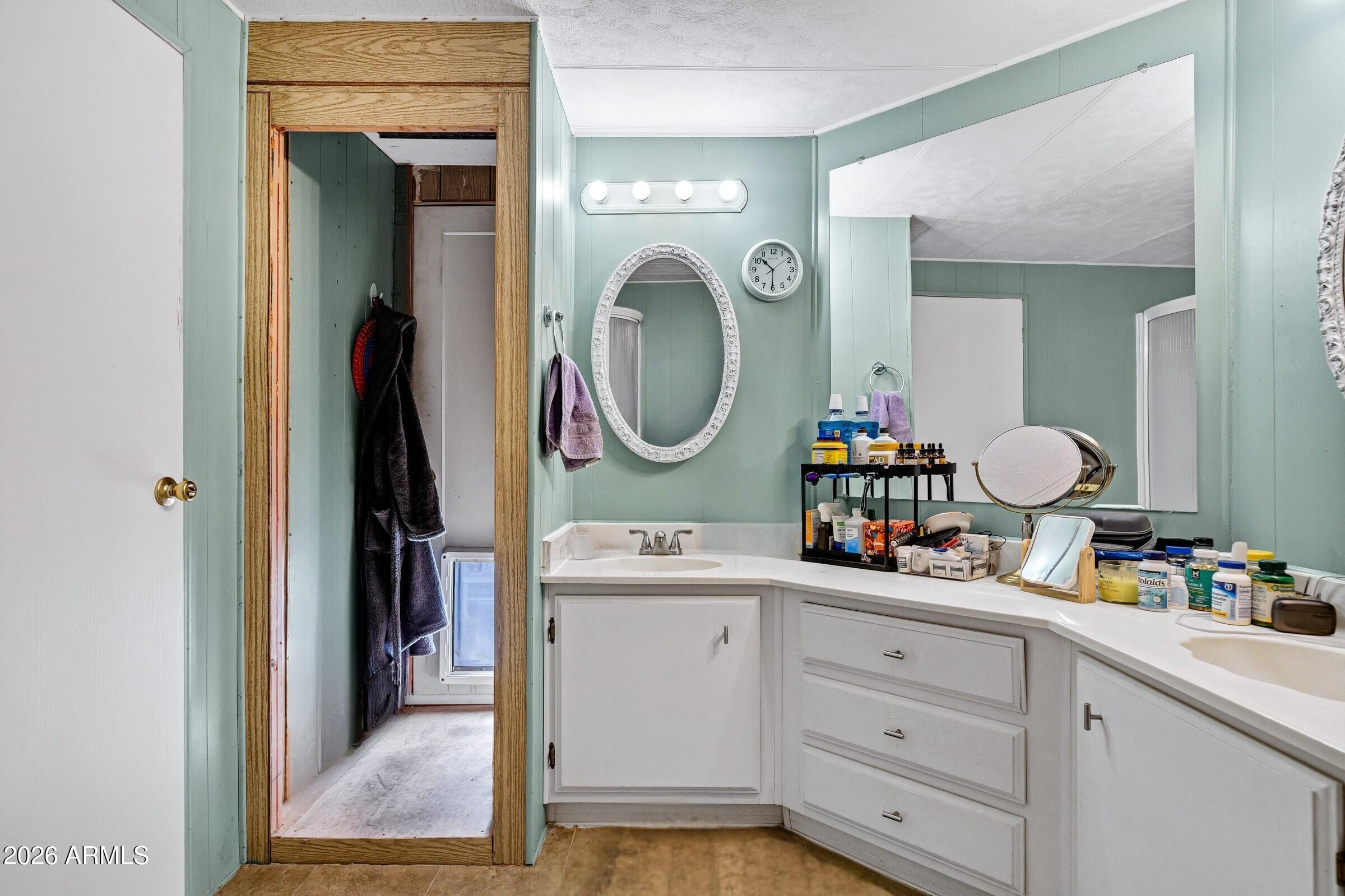 120 N VAL VISTA Drive 236