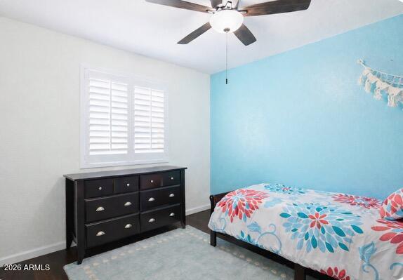 2064 E KENWOOD Circle