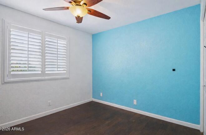 2064 E KENWOOD Circle