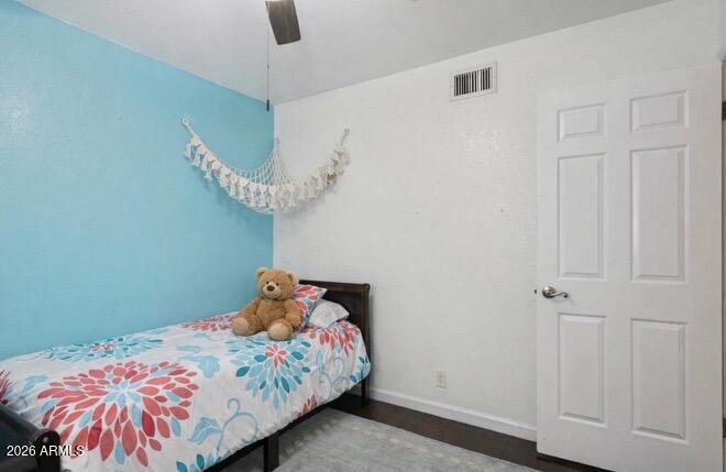 2064 E KENWOOD Circle