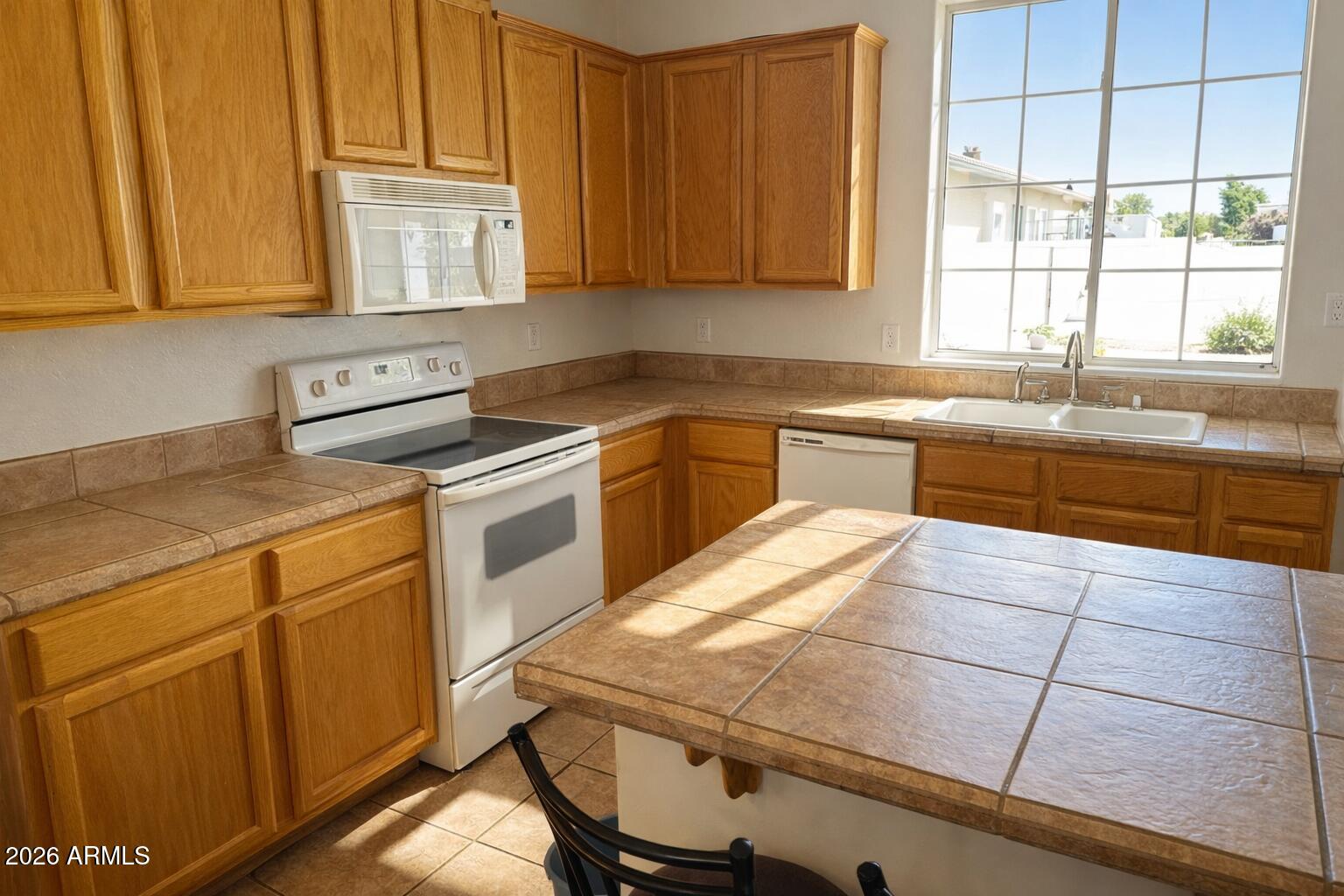 2056 E STEPHENS Place